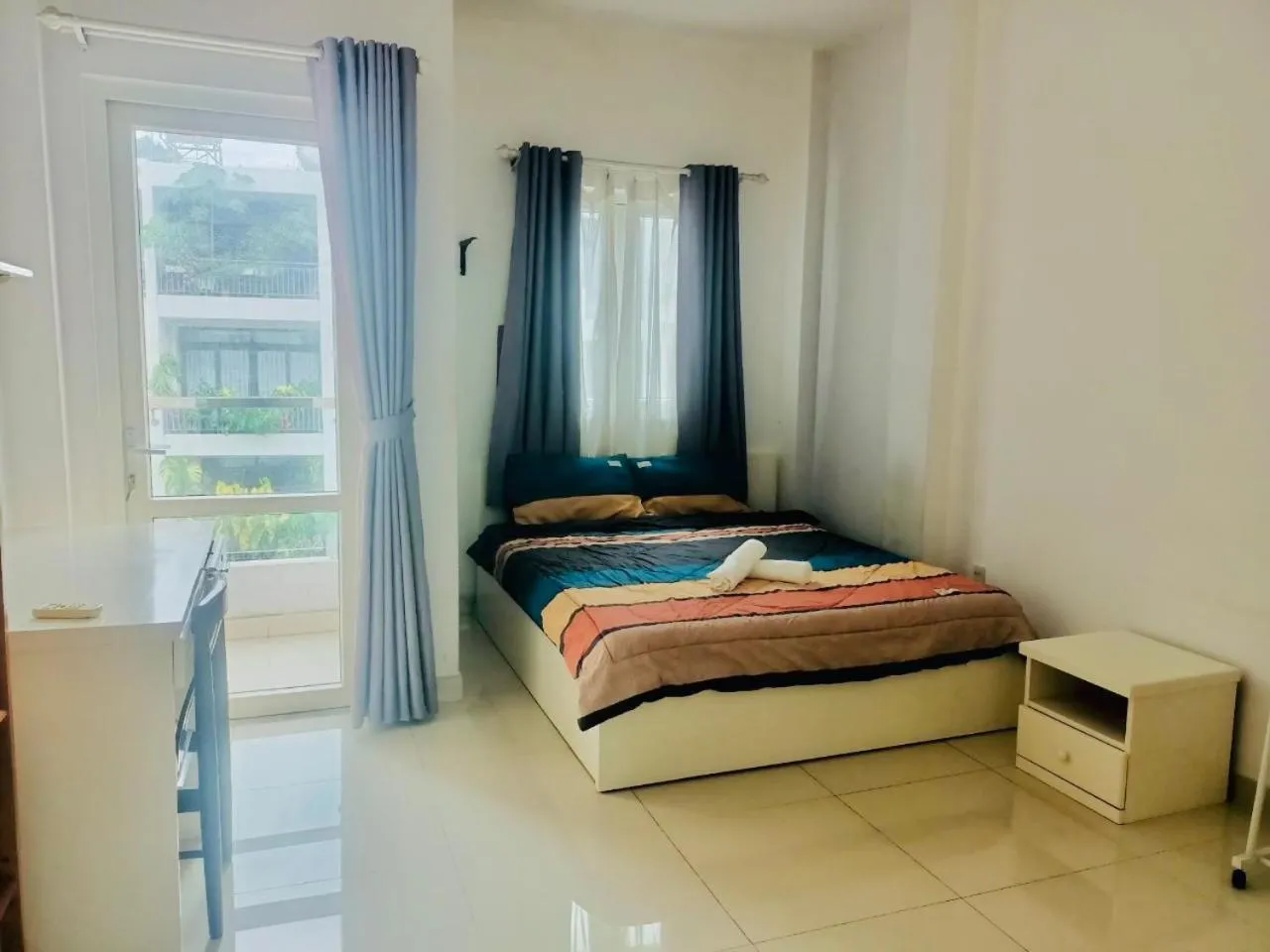 Bed in LalaHouse Riverside Residence