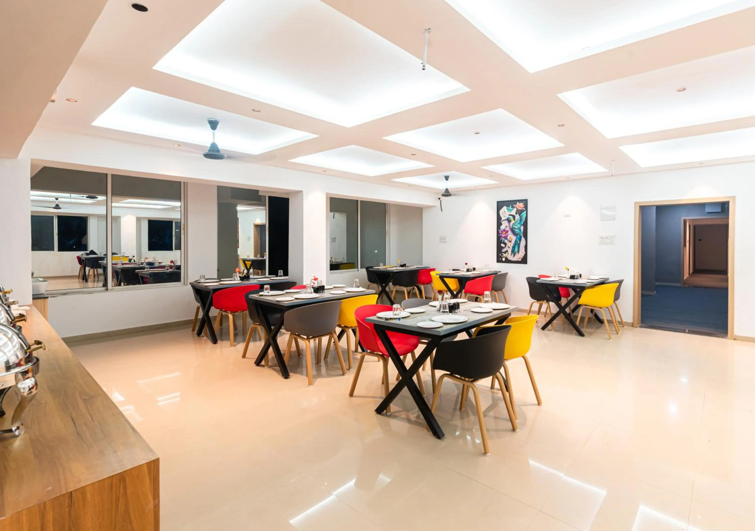 Restaurant/places to eat in Treebo Cocostay, Hadapsar