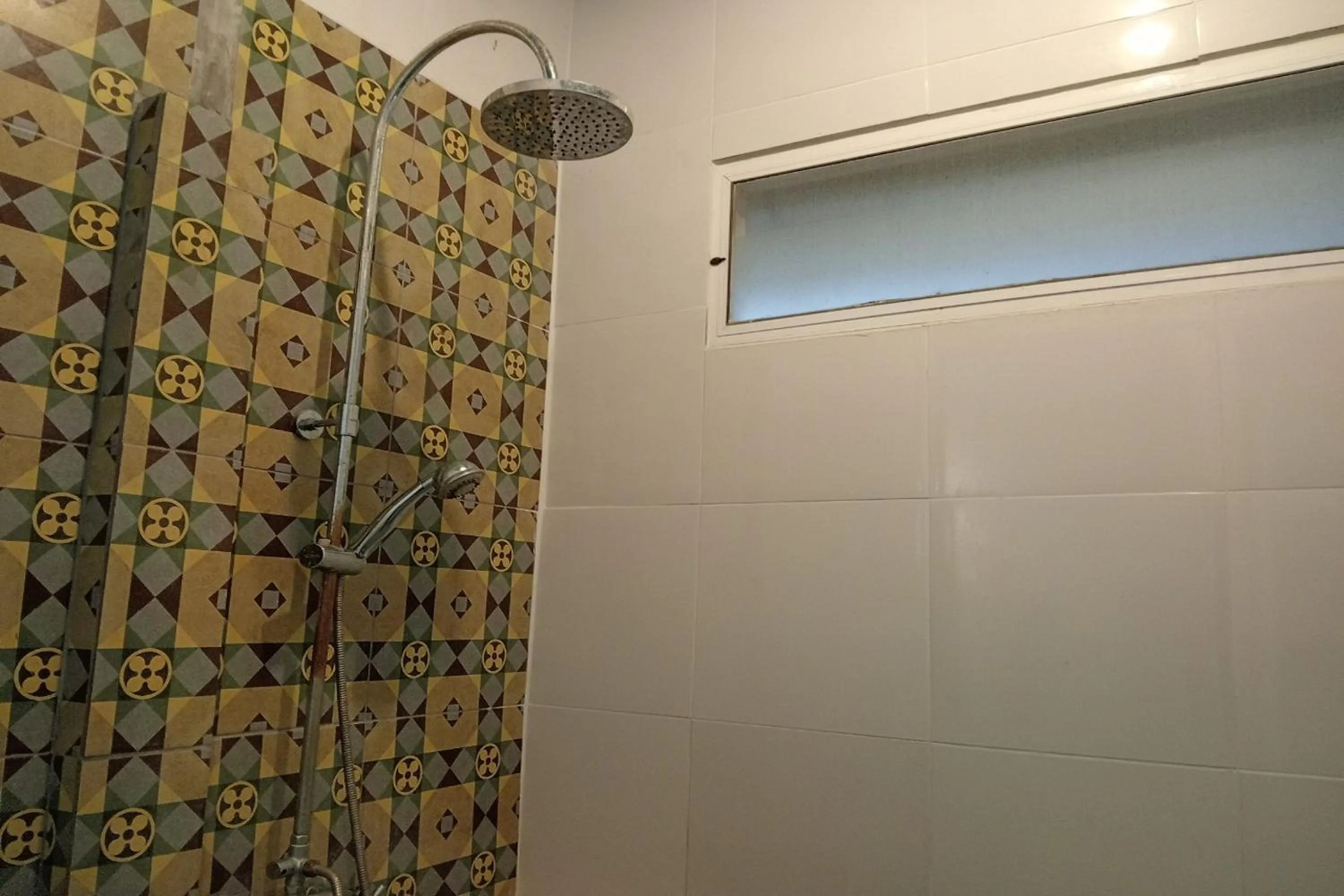 Shower in Chaba Bungalows