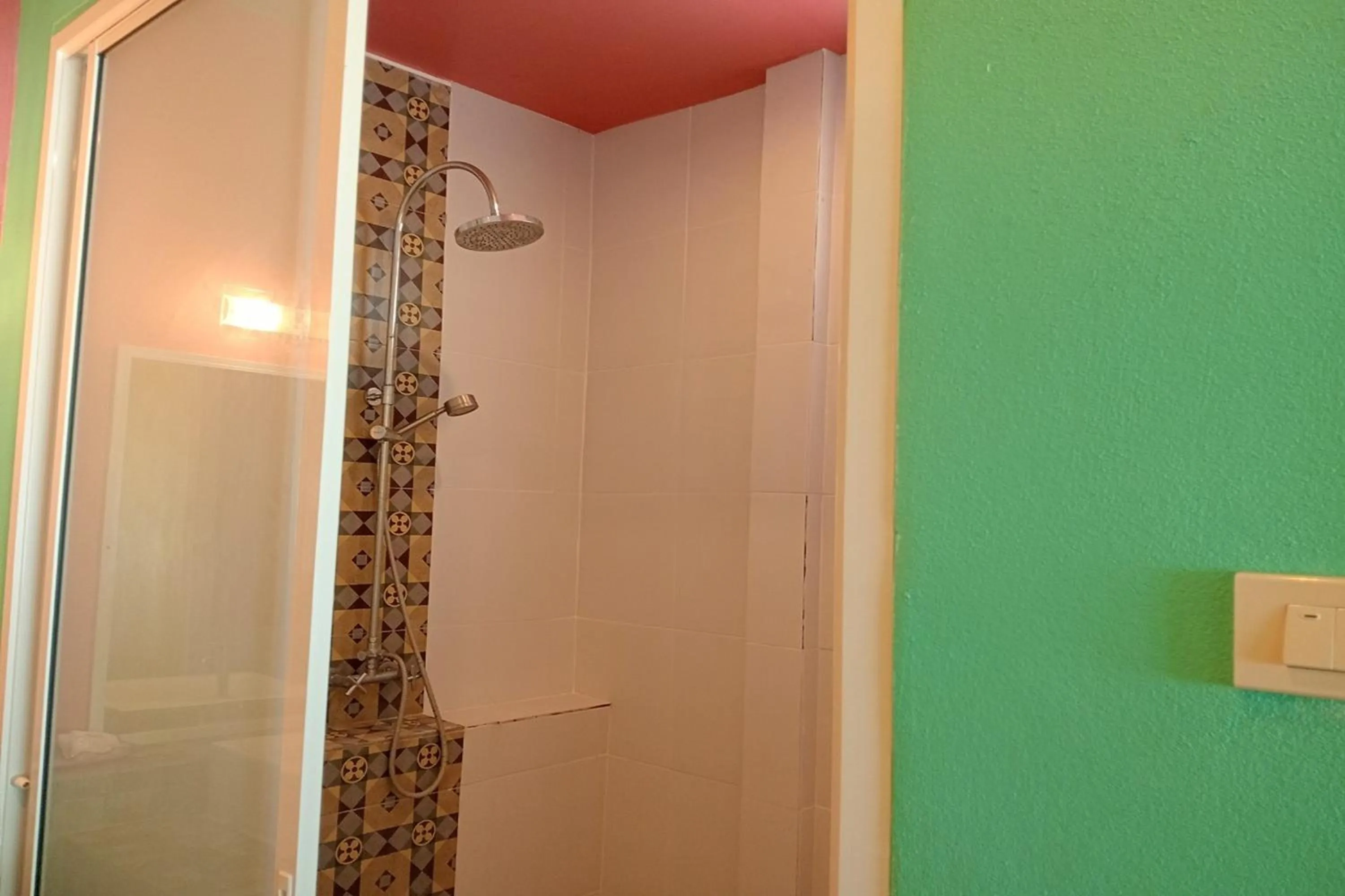 Shower in Chaba Bungalows