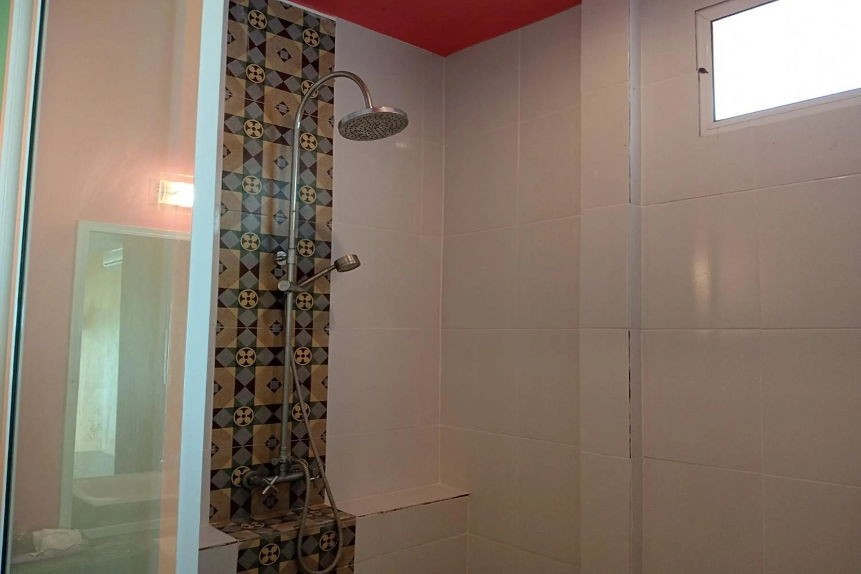 Shower in Chaba Bungalows