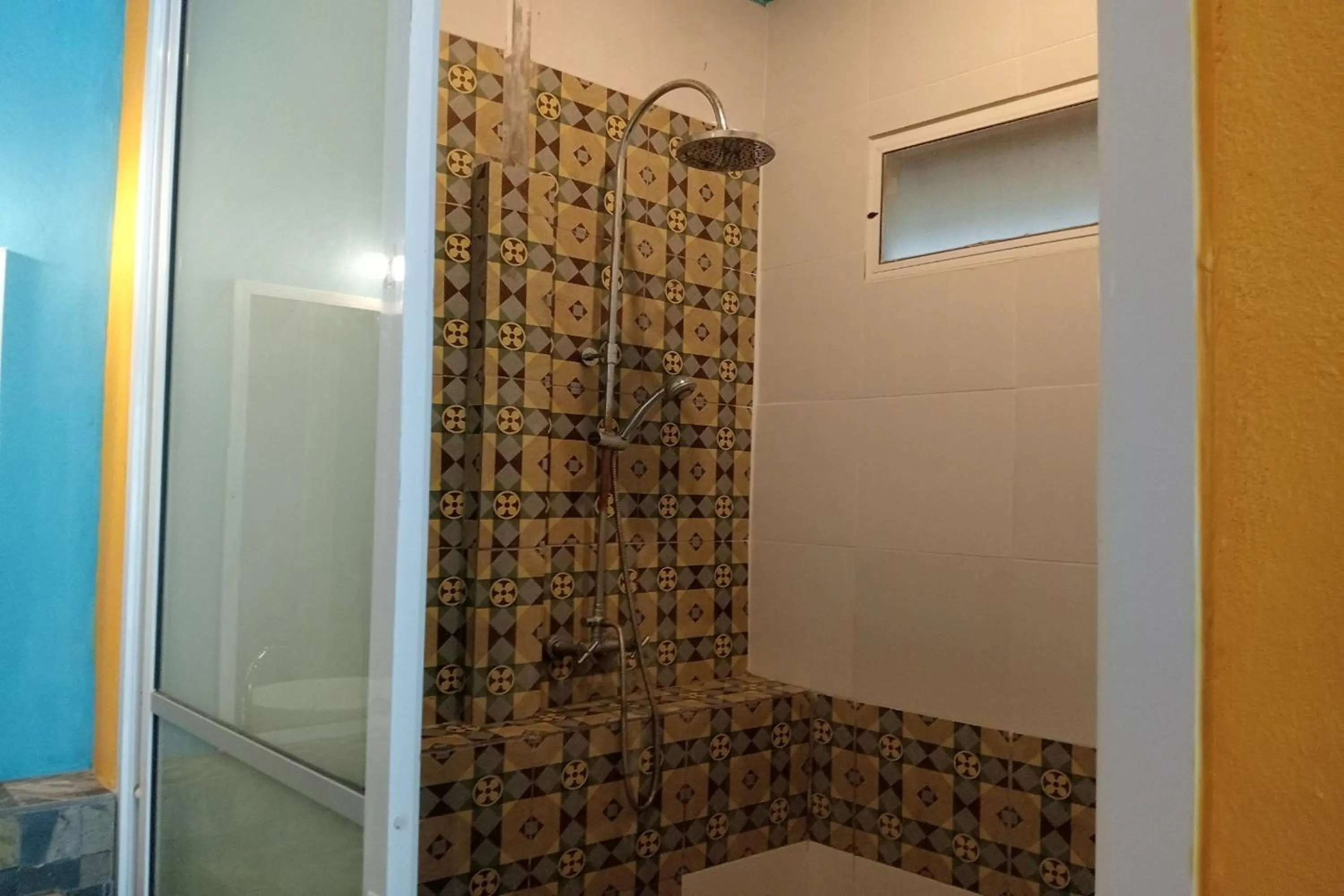 Shower in Chaba Bungalows
