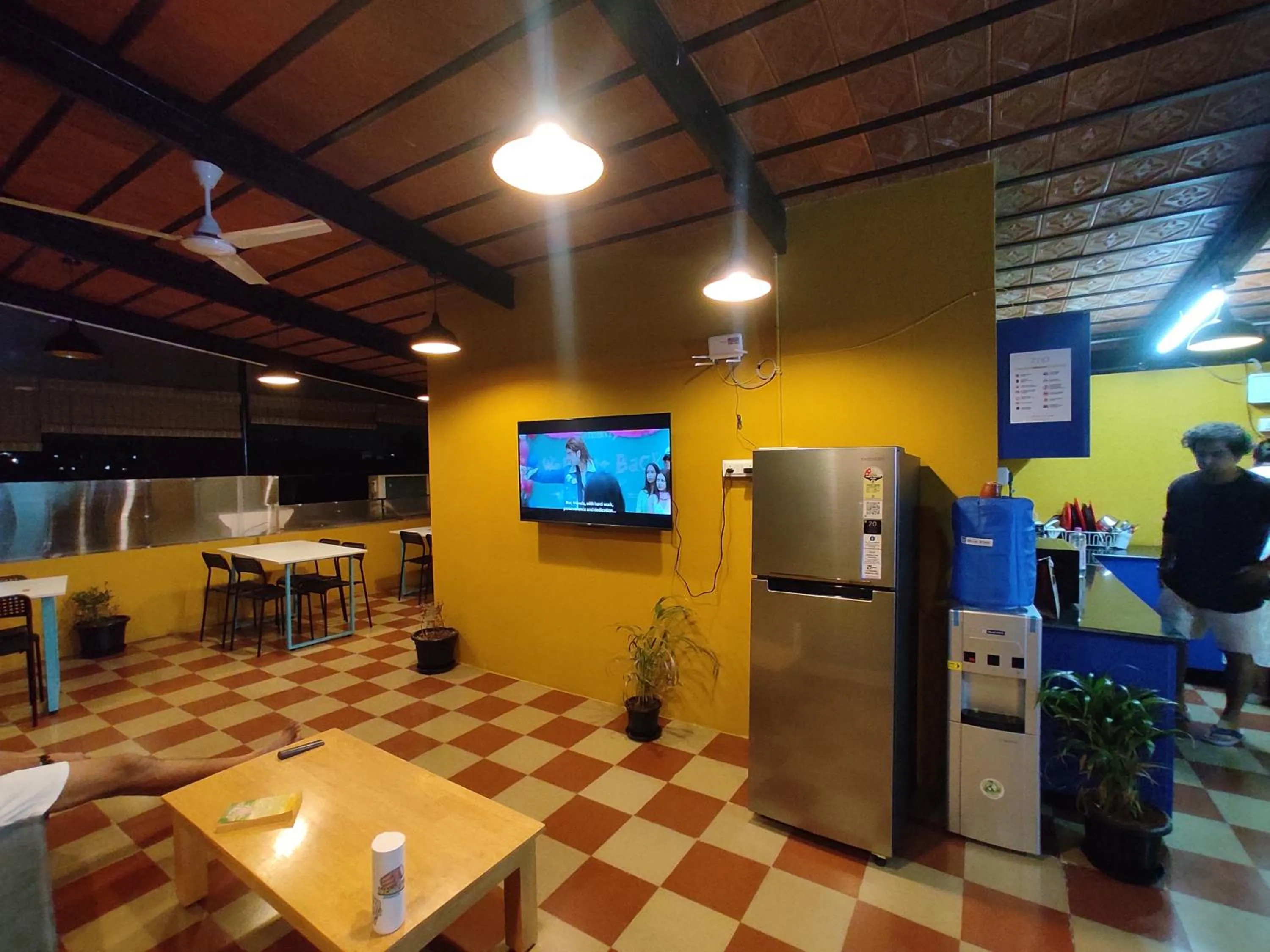 Communal lounge/ TV room in Zylo Indiranagar
