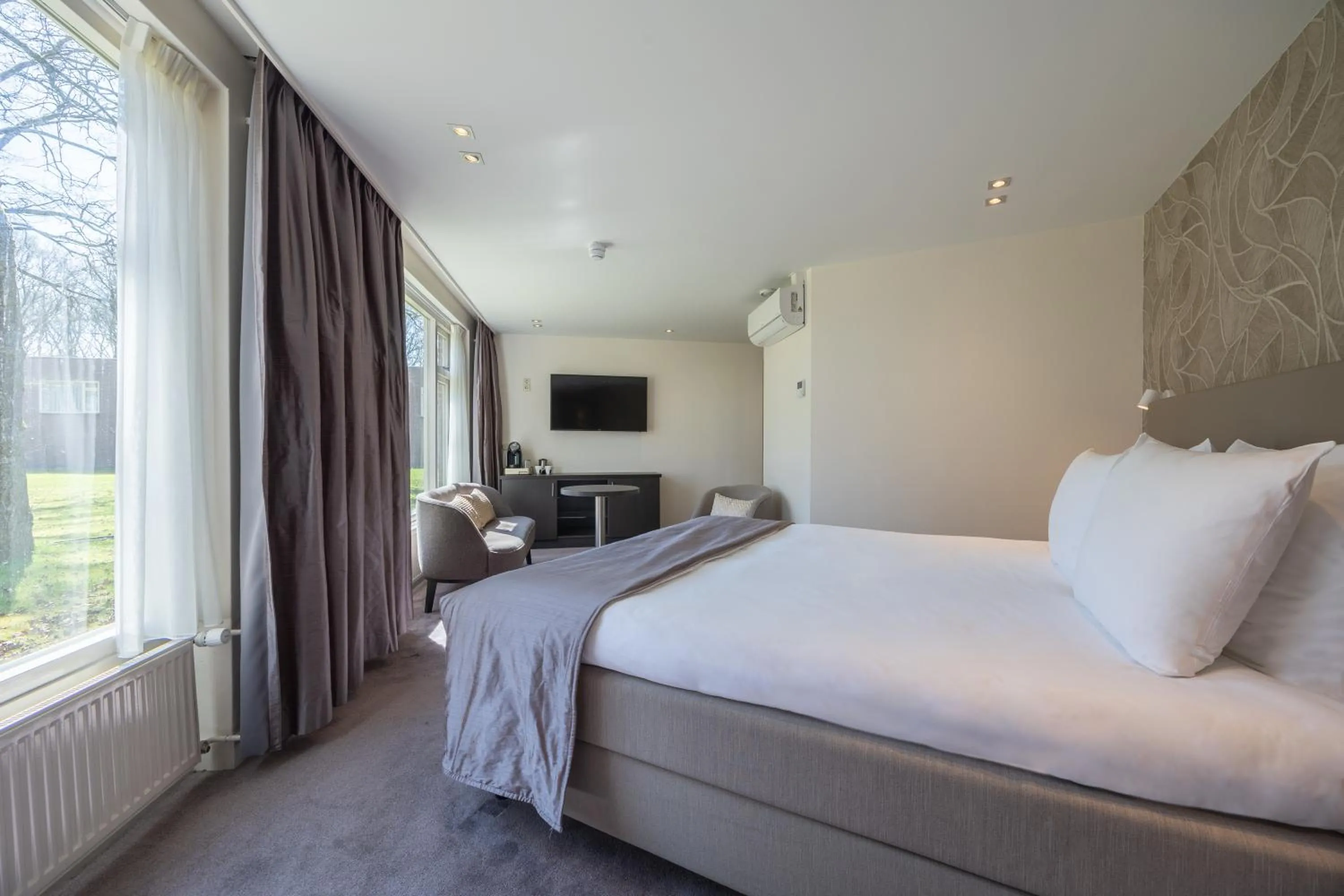 Photo of the whole room, Bed in Landgoed de Rosep