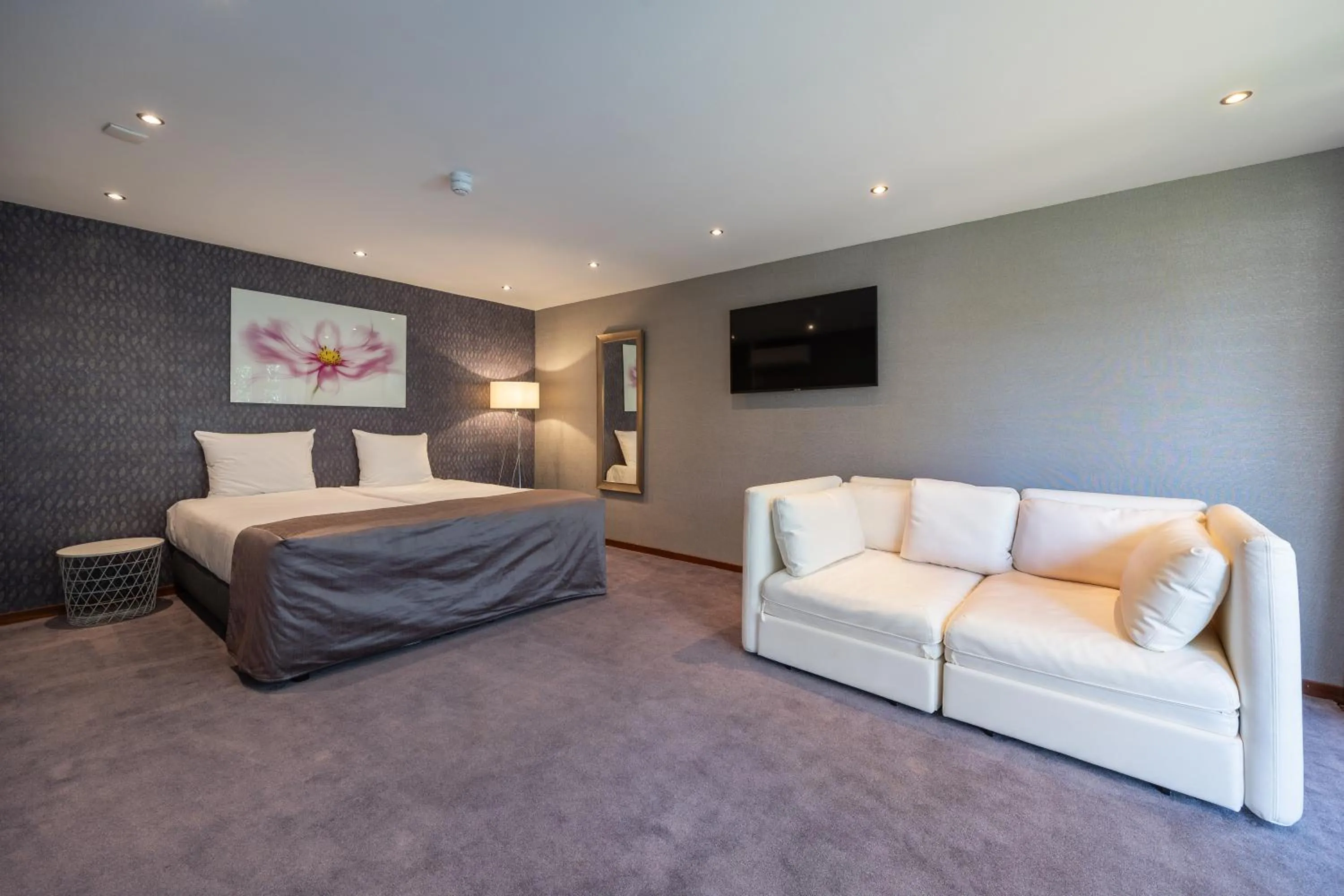 Photo of the whole room, Bed in Landgoed de Rosep