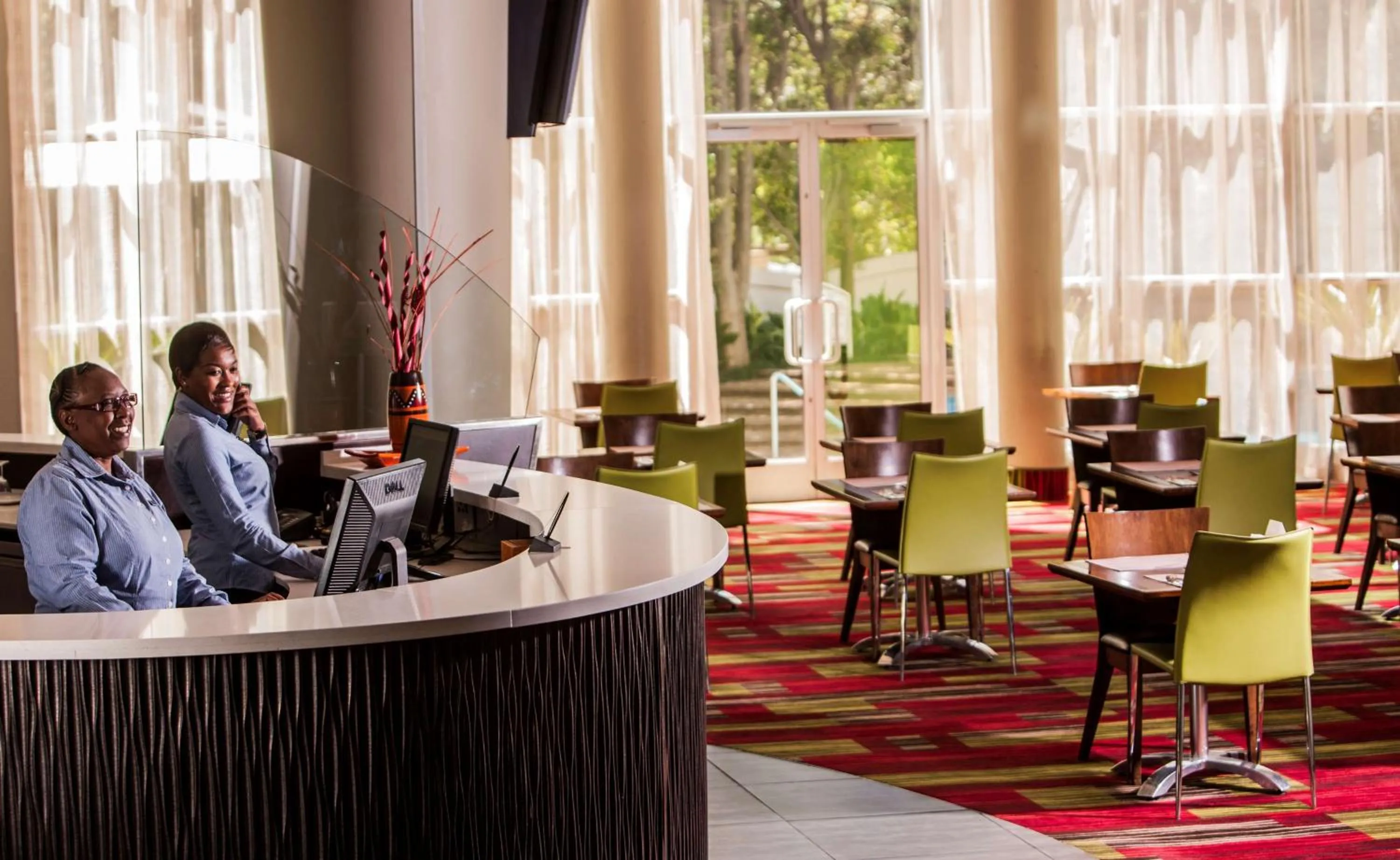 Restaurant/places to eat in StayEasy Eastgate