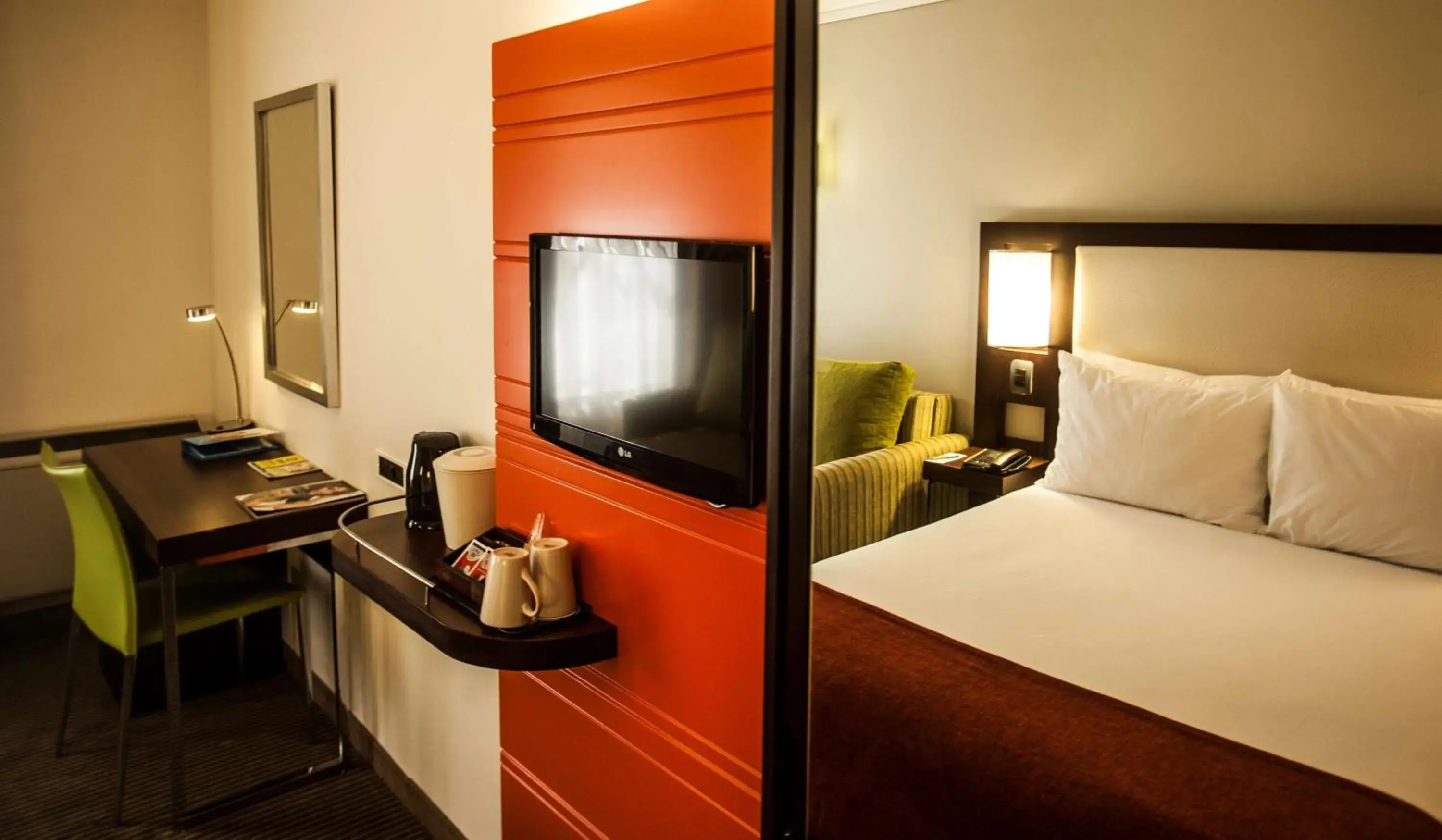 Standard Double Room in StayEasy Eastgate Standard Double Room in StayEasy Eastgate