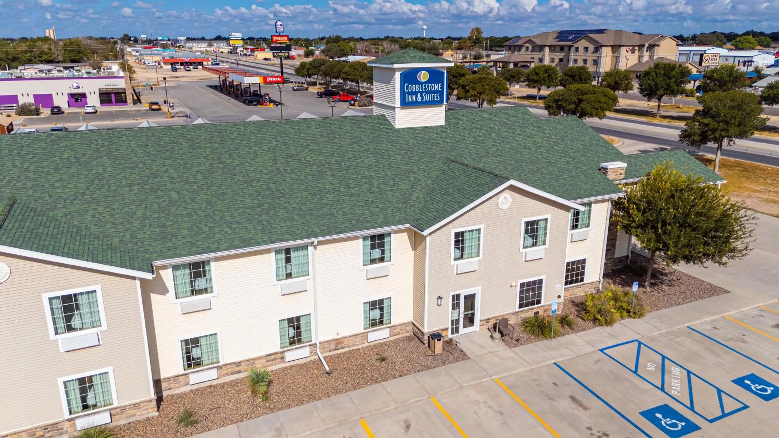 Property building in Cobblestone Inn & Suites - Big Lake