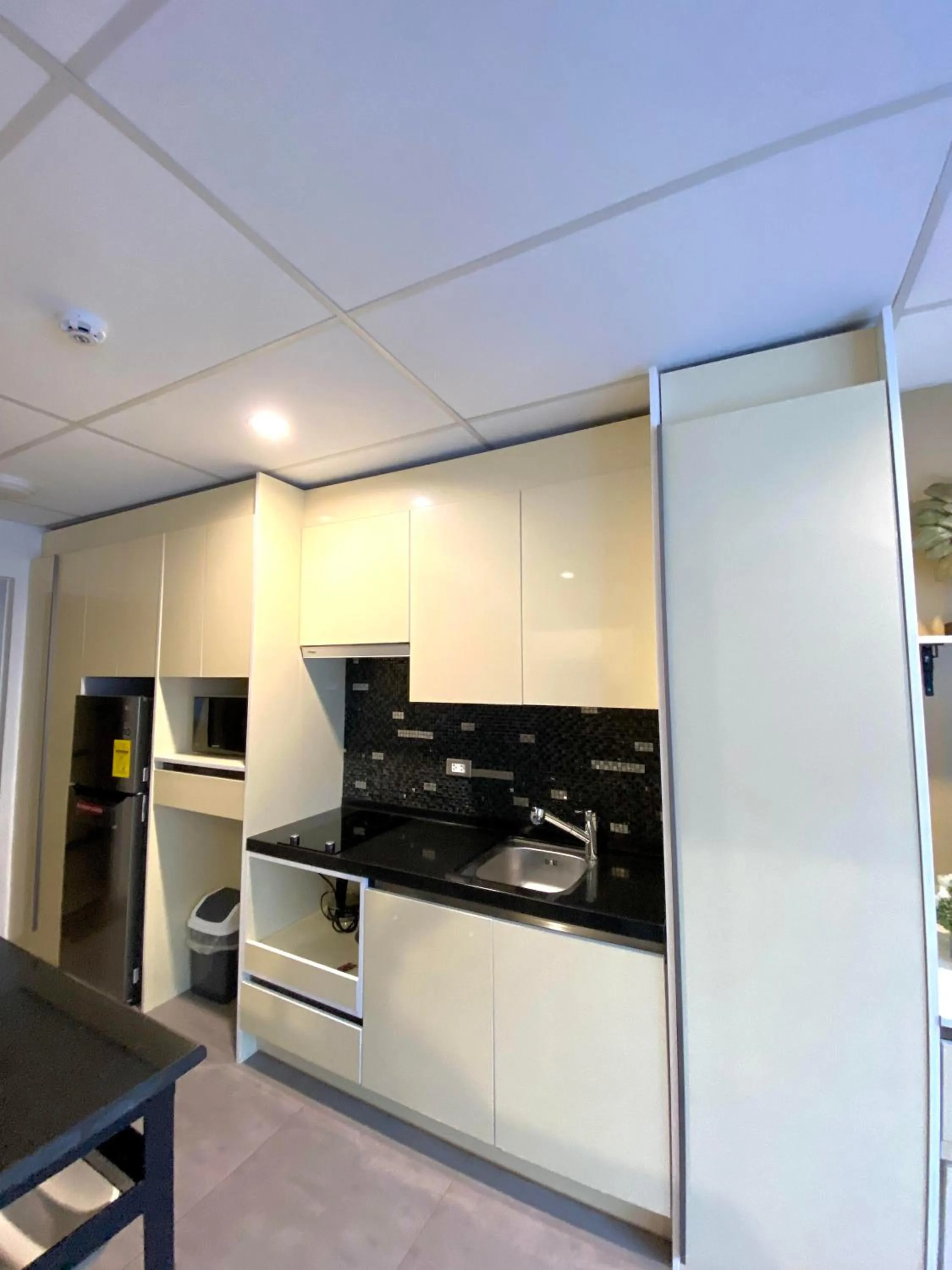 Kitchen or kitchenette in Smart Condominium Official