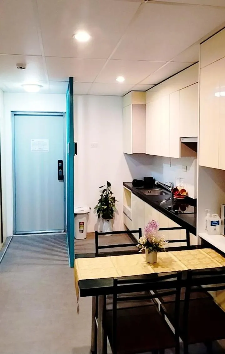Kitchen or kitchenette in Smart Condominium Official