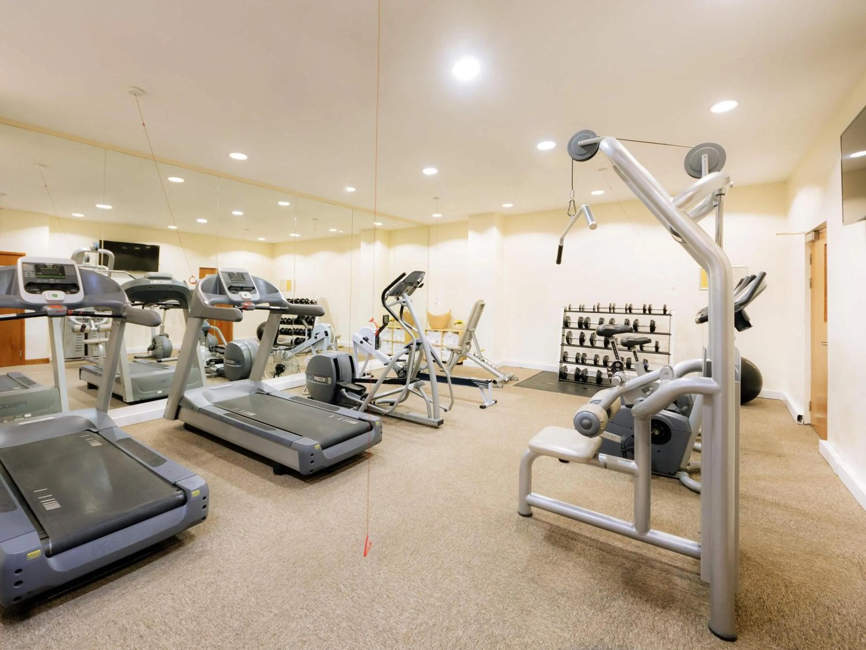 Fitness centre/facilities in Sofitel London Gatwick