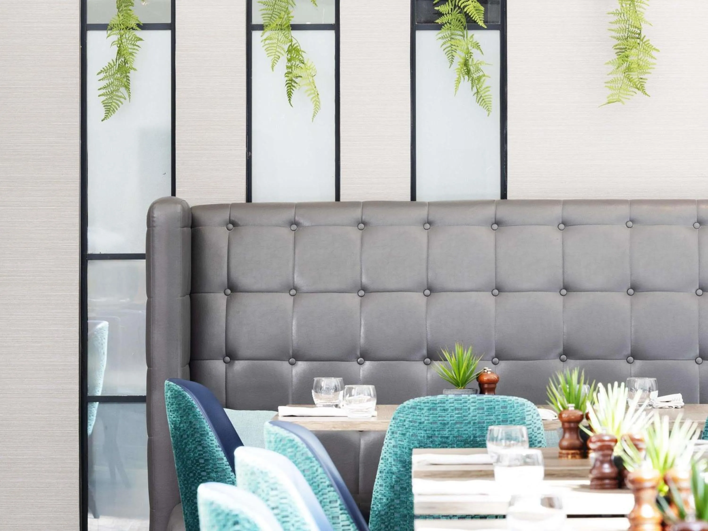 Restaurant/places to eat in Sofitel London Gatwick