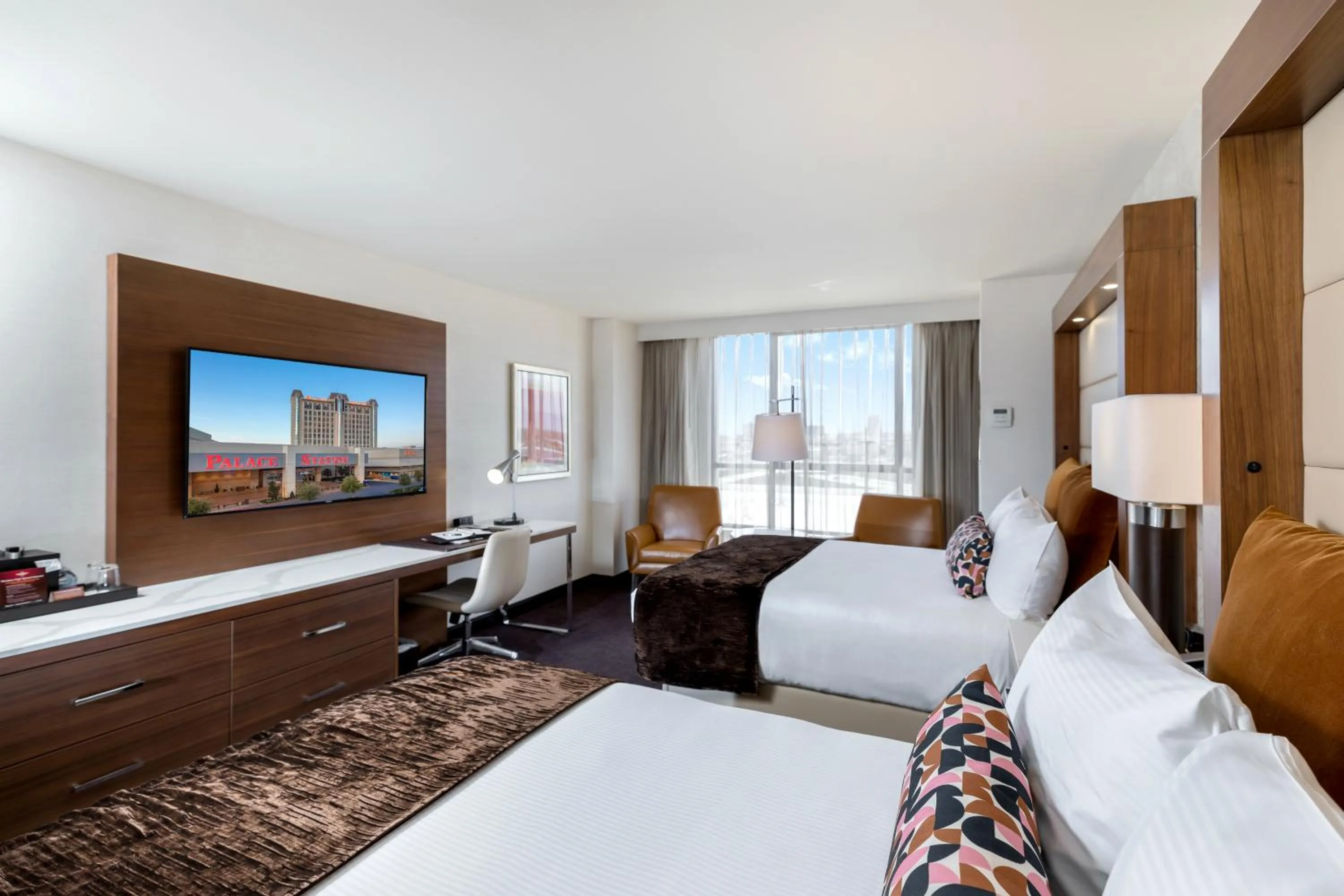 TV and multimedia, Bed in Palace Station Hotel & Casino