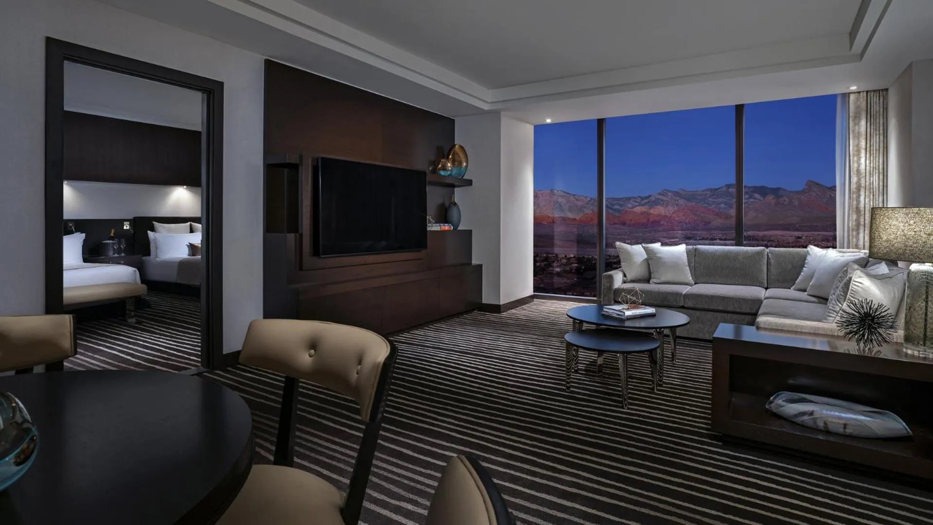Living room, Bed in Red Rock Casino Resort & Spa