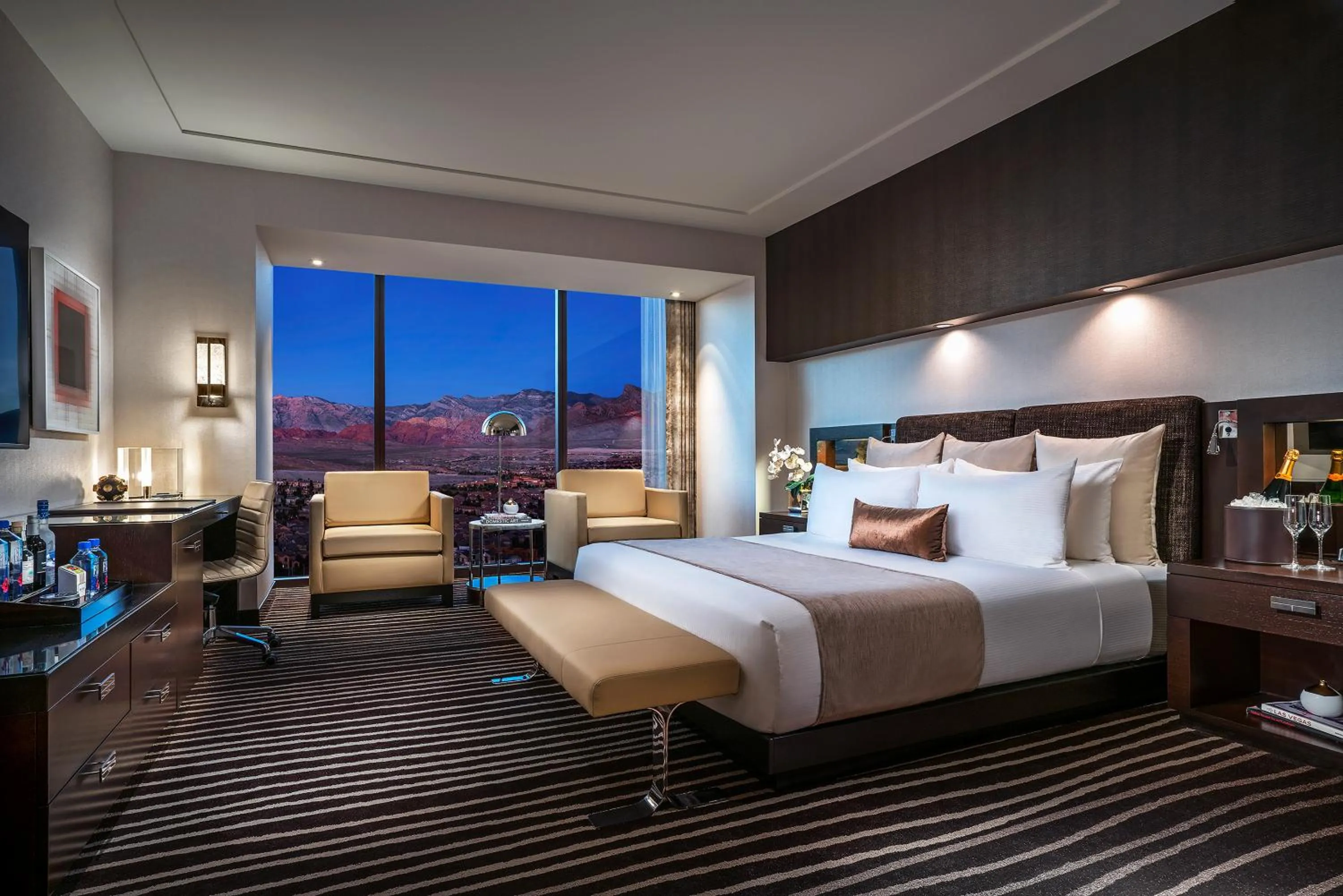 Bedroom, Bed in Red Rock Casino Resort & Spa