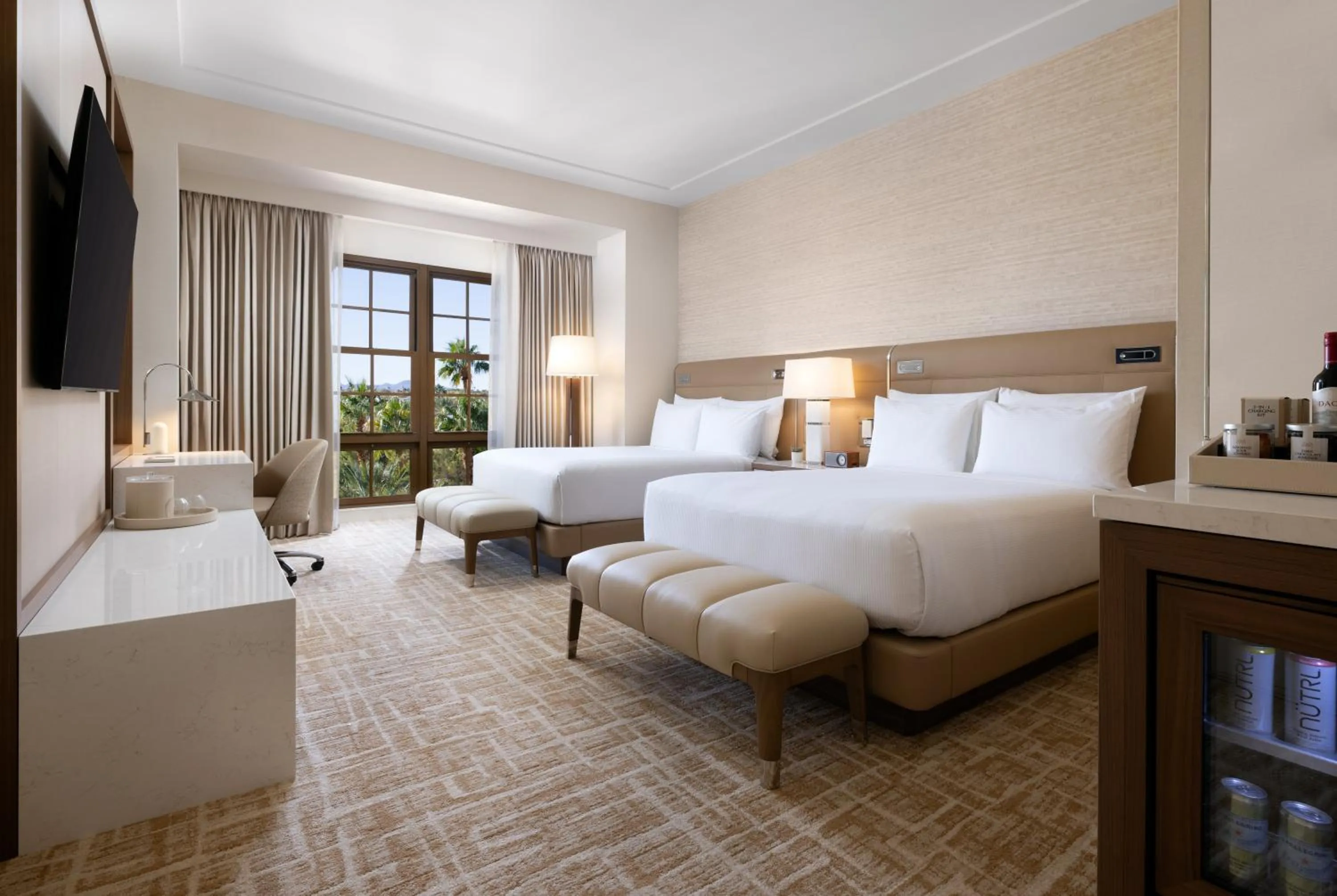 Photo of the whole room, Bed in Green Valley Ranch Resort Spa Casino