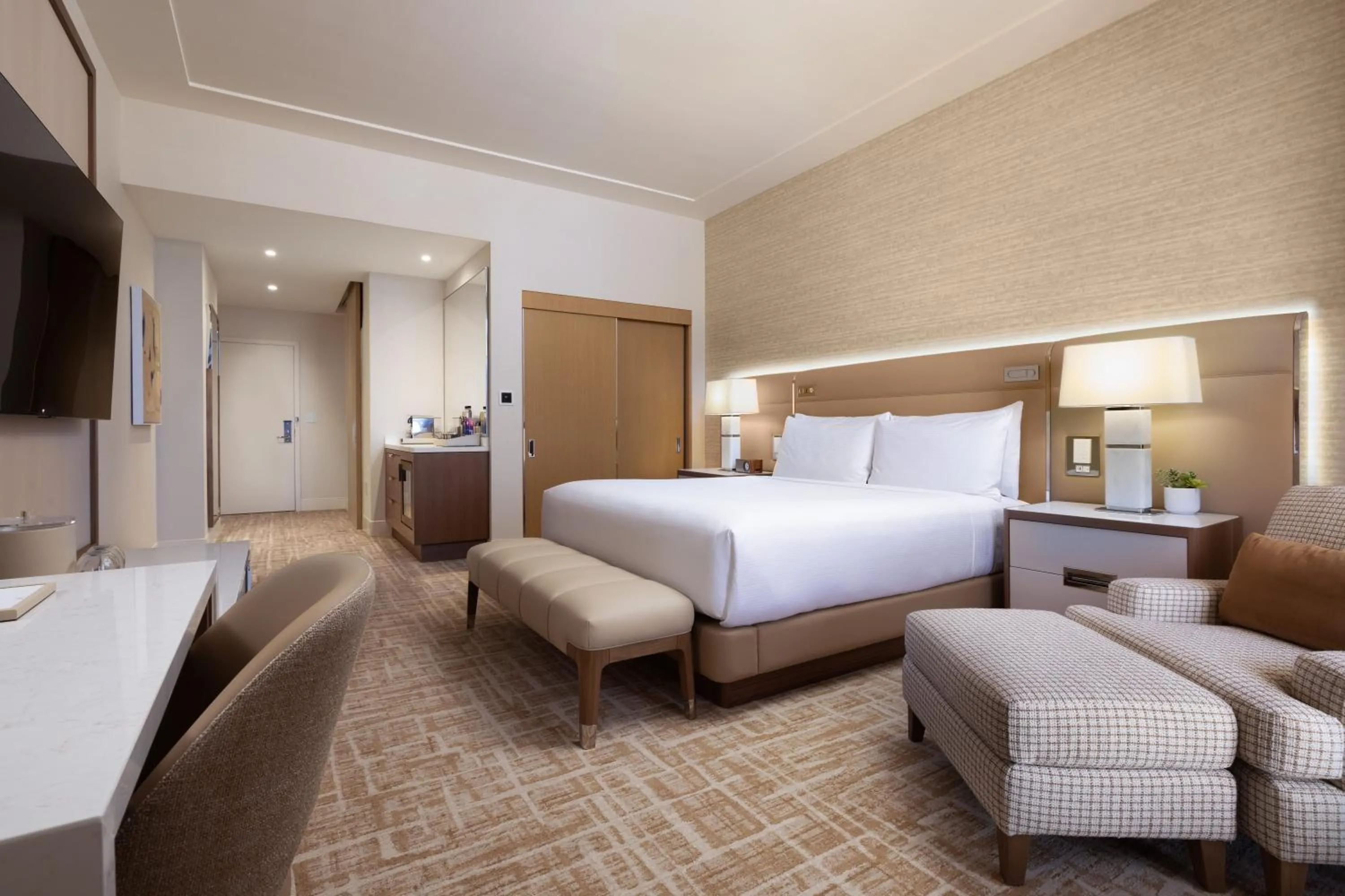 Photo of the whole room, Bed in Green Valley Ranch Resort Spa Casino