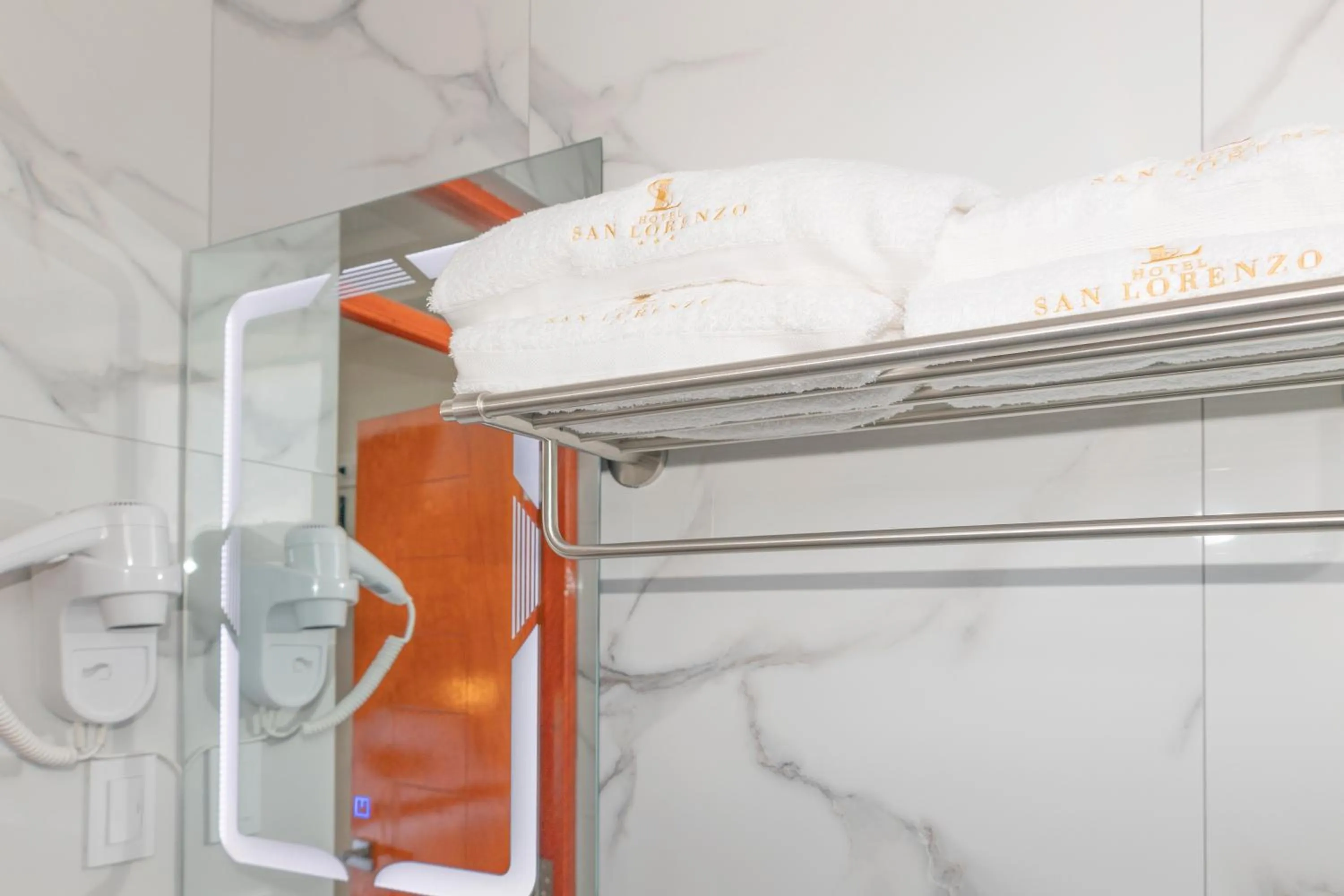 Bathroom in Hotel San Lorenzo