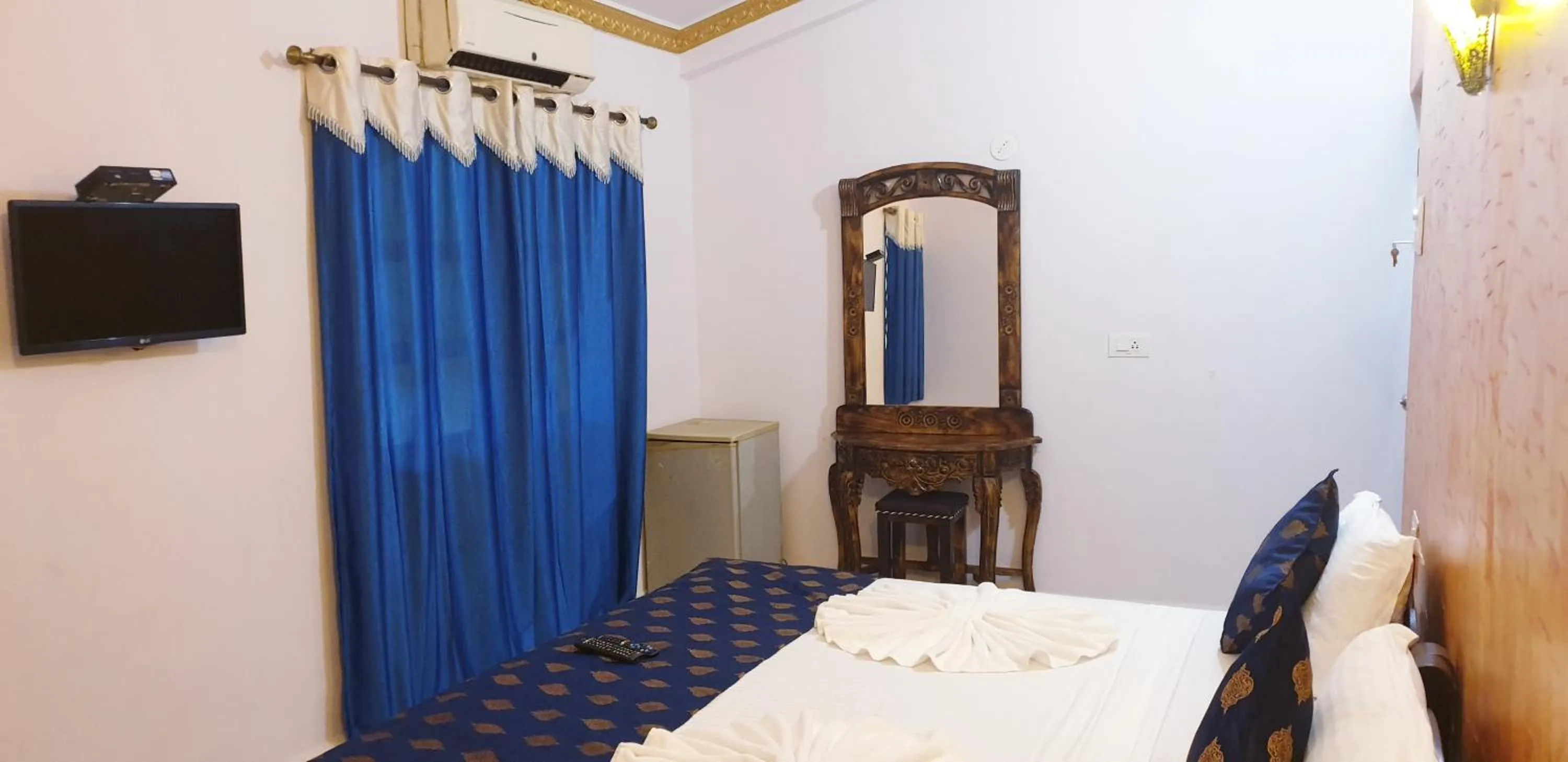 Bed in Veronica By The Beach Calangute