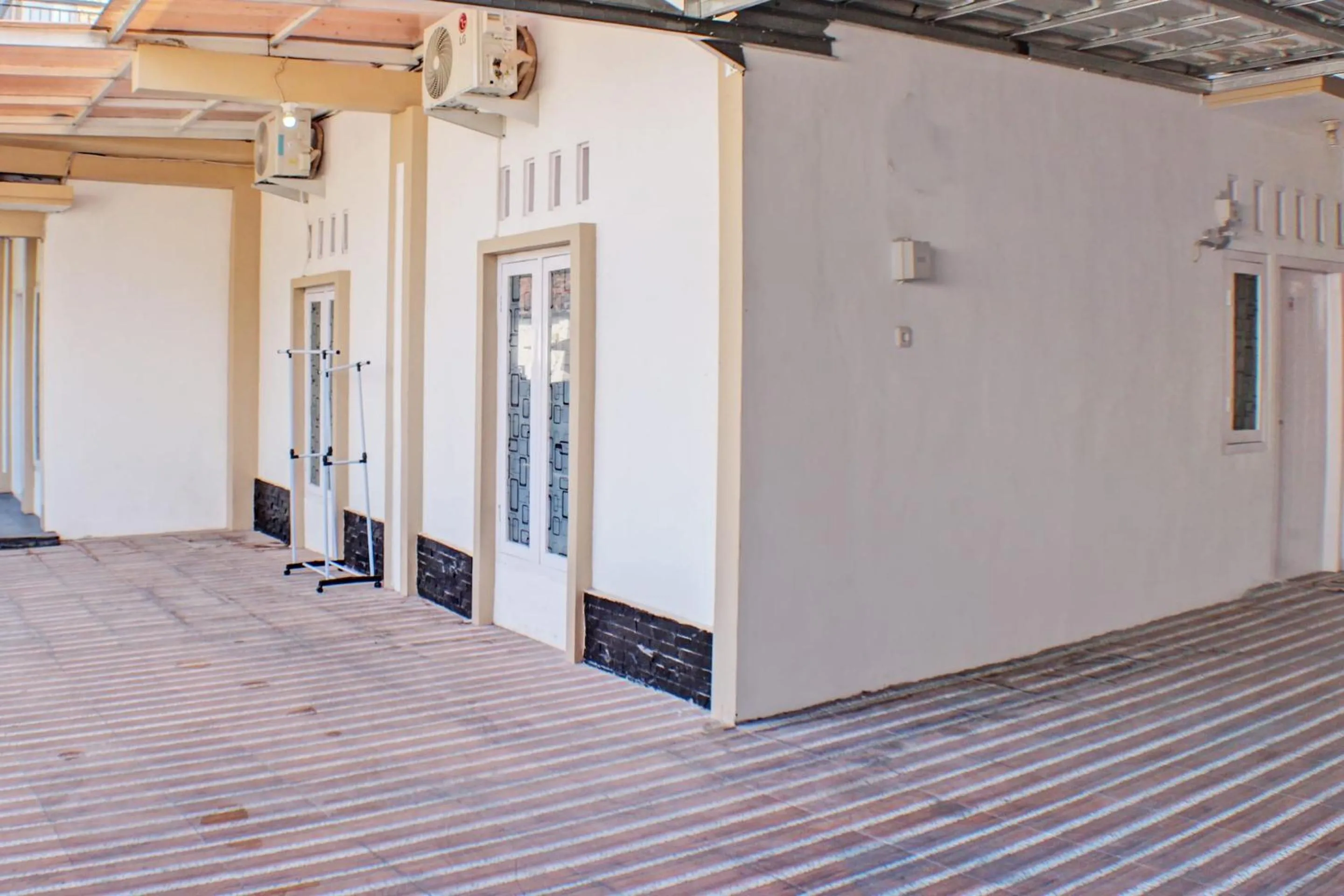 Lobby or reception in OYO Life 93138 Anugrah Kost Syariah