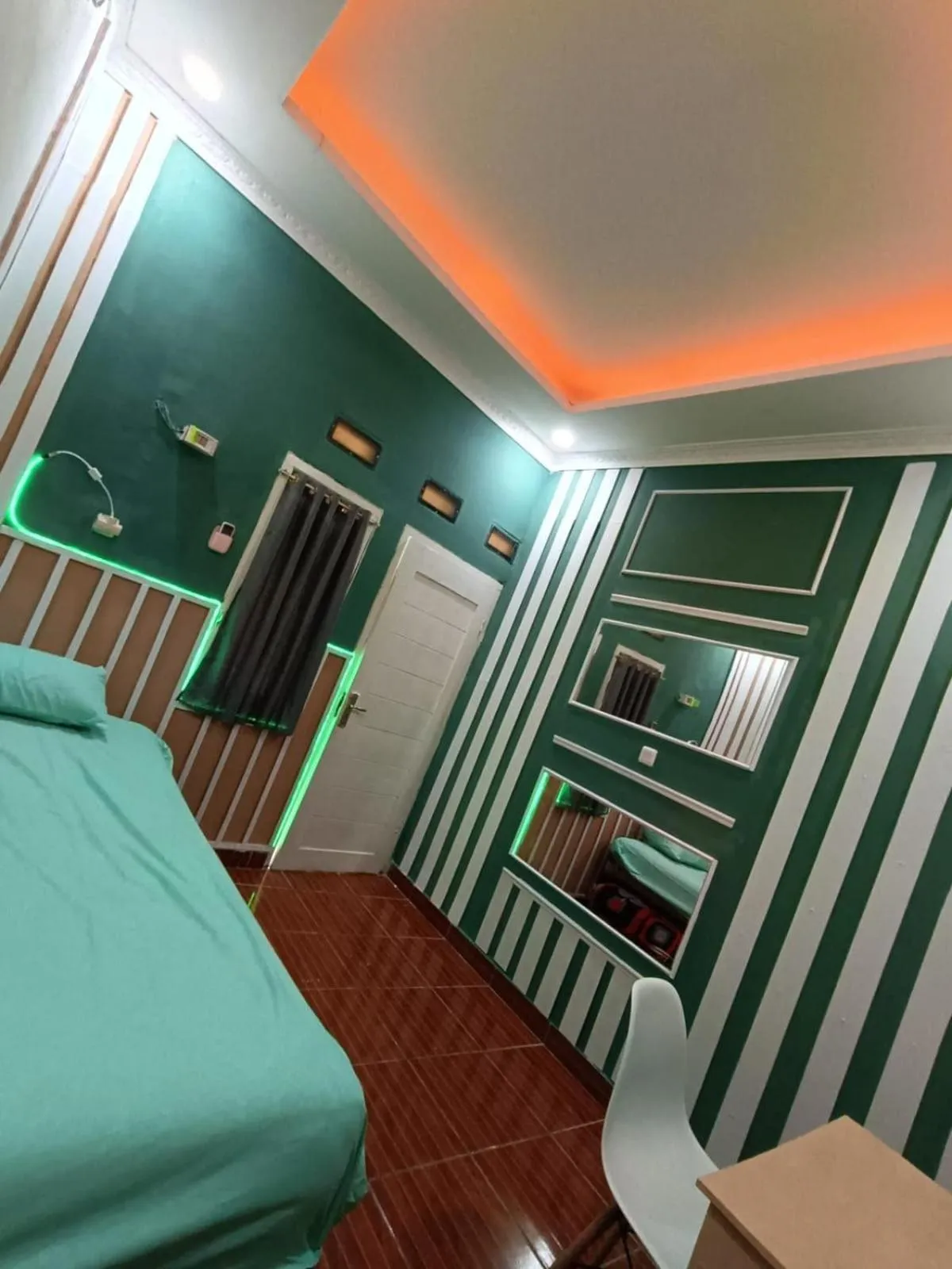 Bedroom, Bed in OYO Life 93158 Kost Asaka