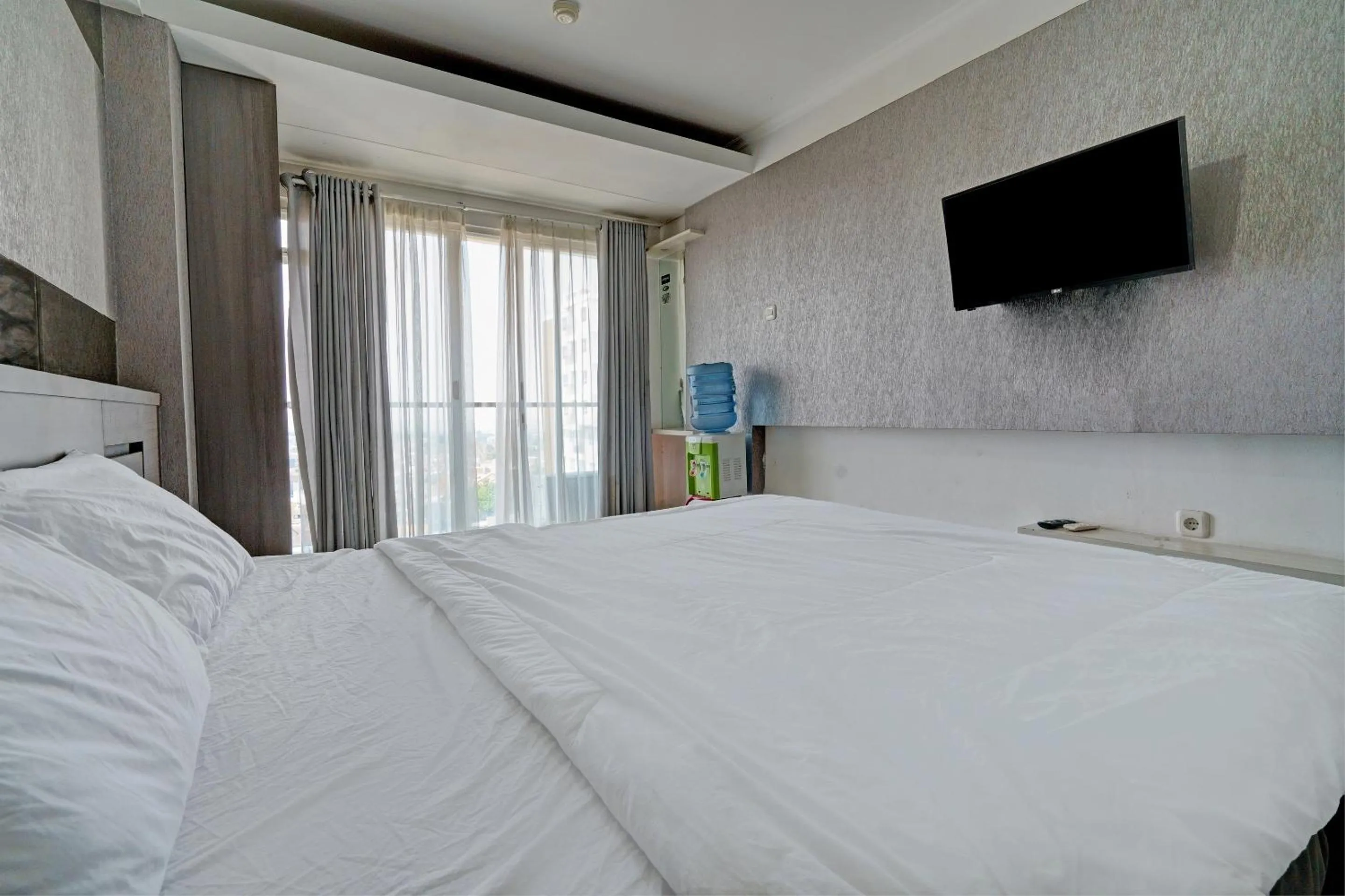 Bedroom, Bed in OYO Life 93097 Apartemen Gateway Pasteur By Kaisar Room