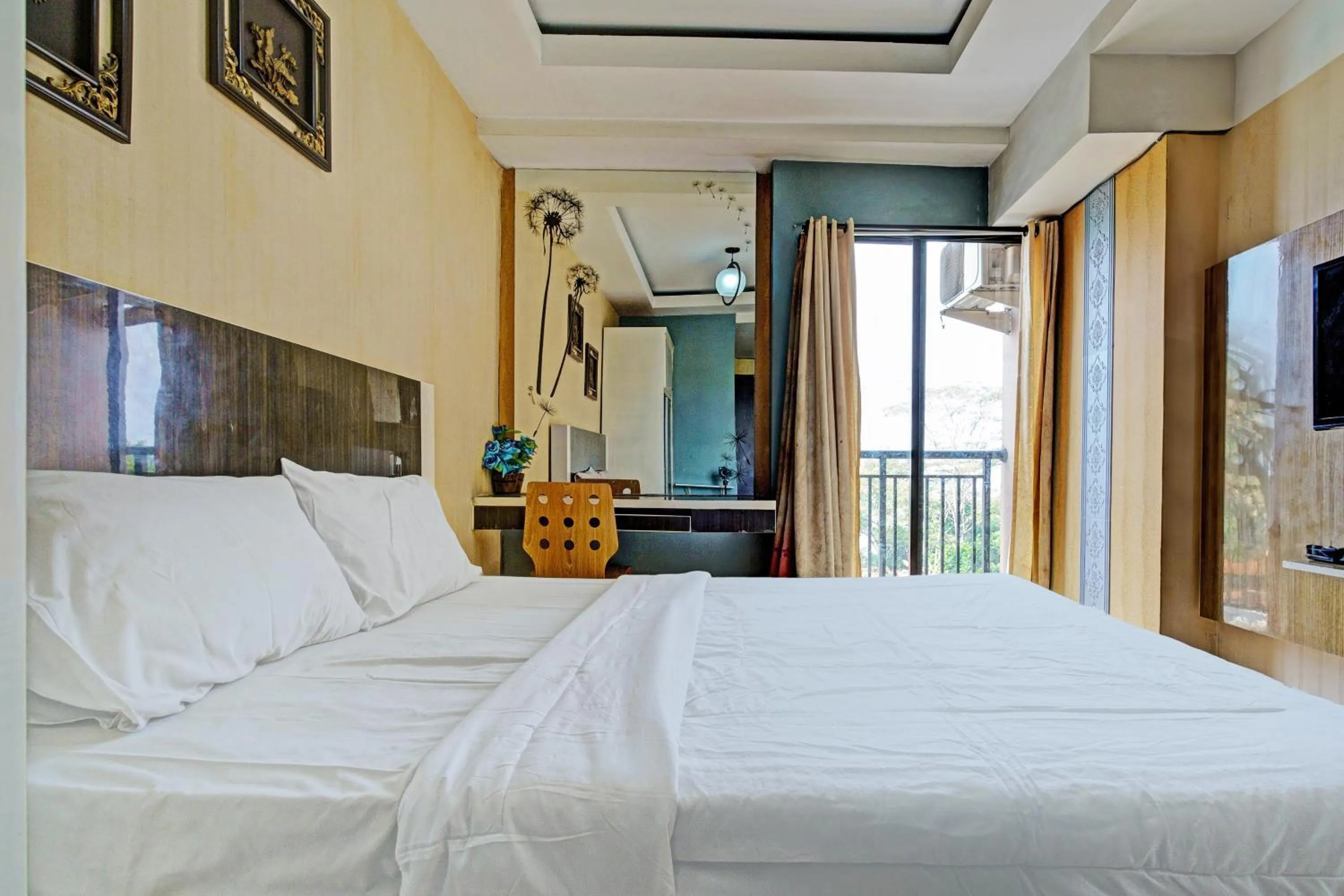 Bedroom, Bed in OYO Life 93170 Apartement Gateway Cicadas By Mr Pro