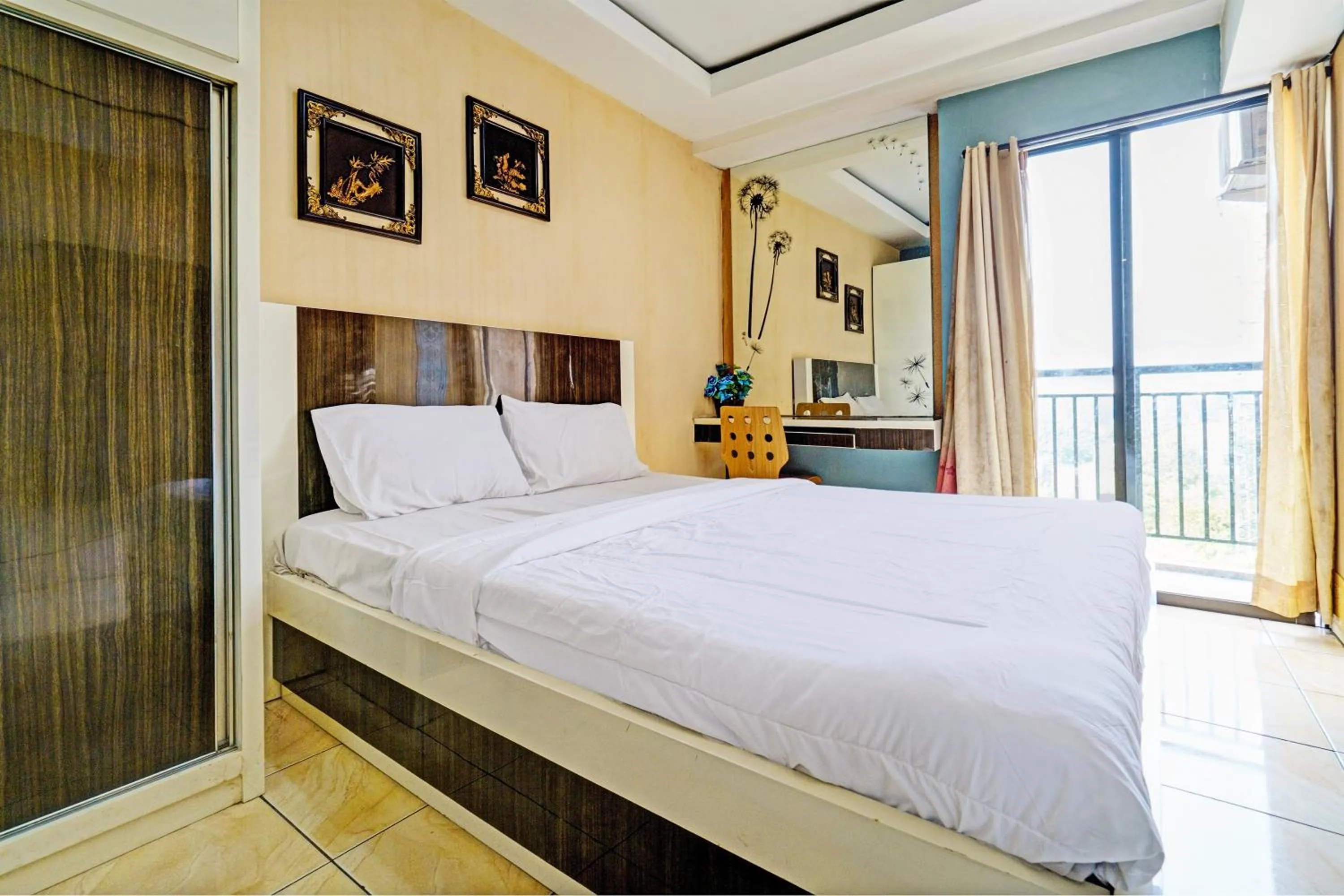 Bedroom, Bed in OYO Life 93170 Apartement Gateway Cicadas By Mr Pro