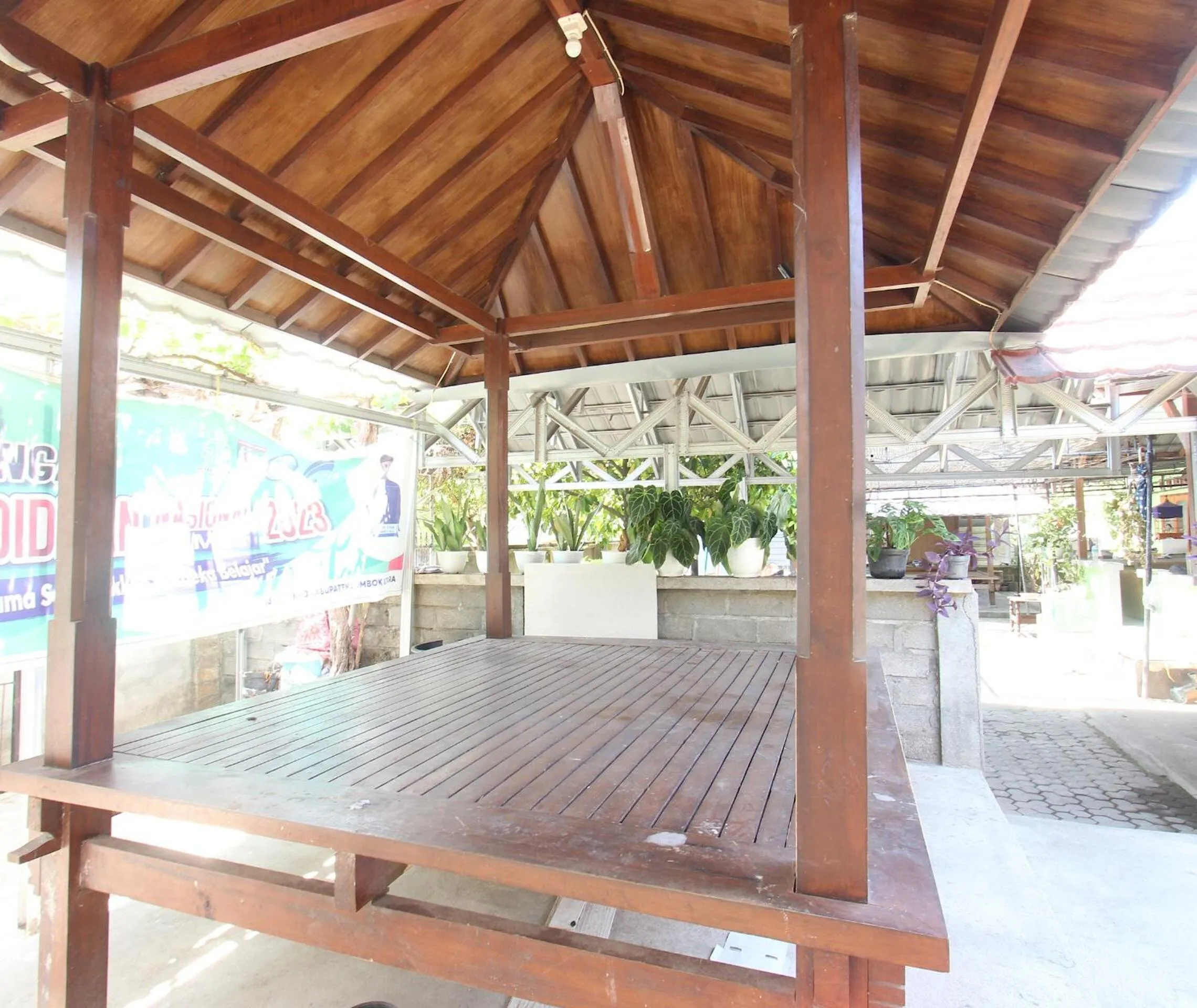 Lobby or reception in OYO Life 93125 Kos Bale Lumbung Syariah