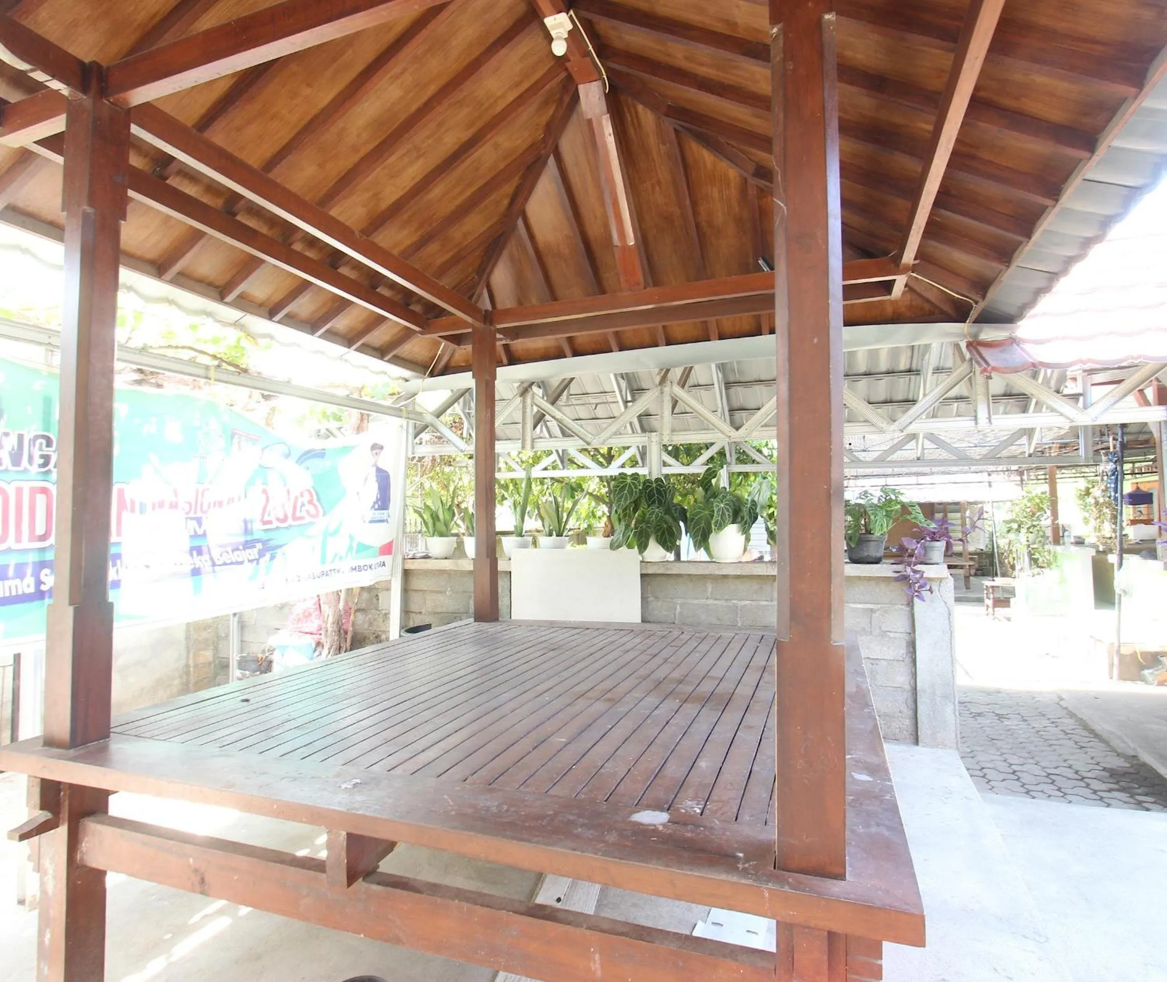 Lobby or reception in OYO Life 93125 Kos Bale Lumbung Syariah