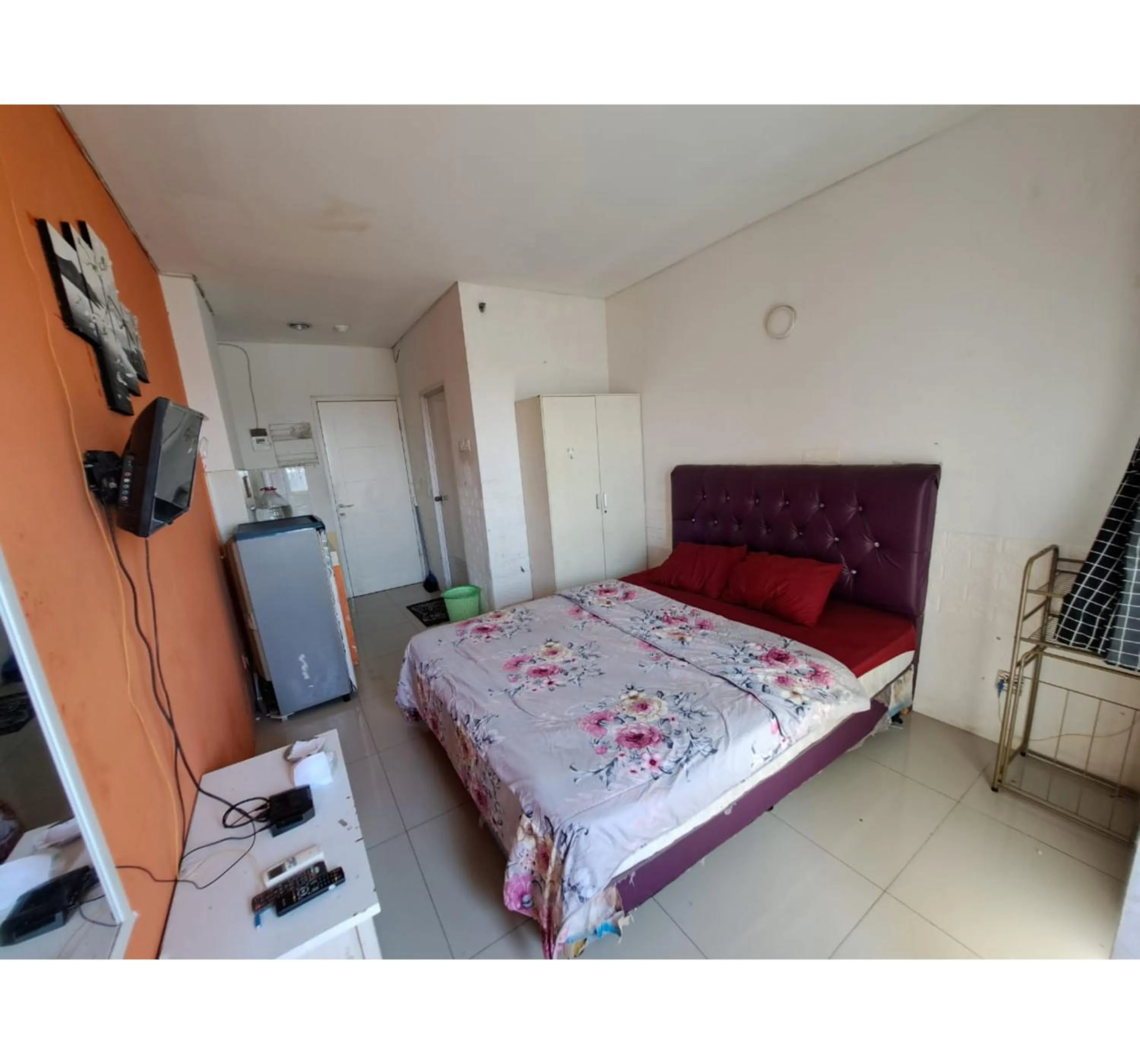 Bedroom, Bed in OYO Life 93139 Apartemen Grand Sentraland By Evi