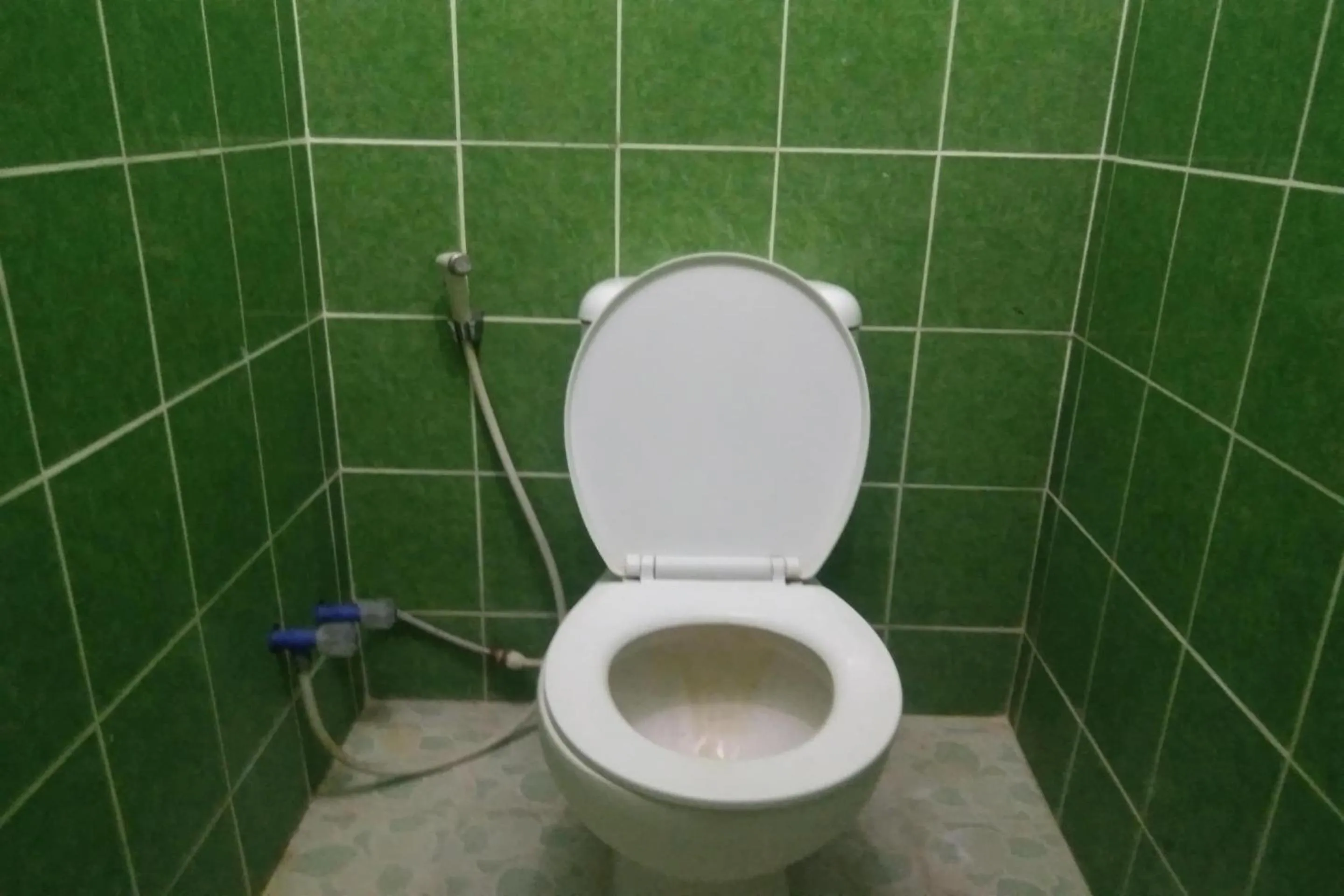 Bathroom in OYO Life Kost ijo Tembok Tinggi