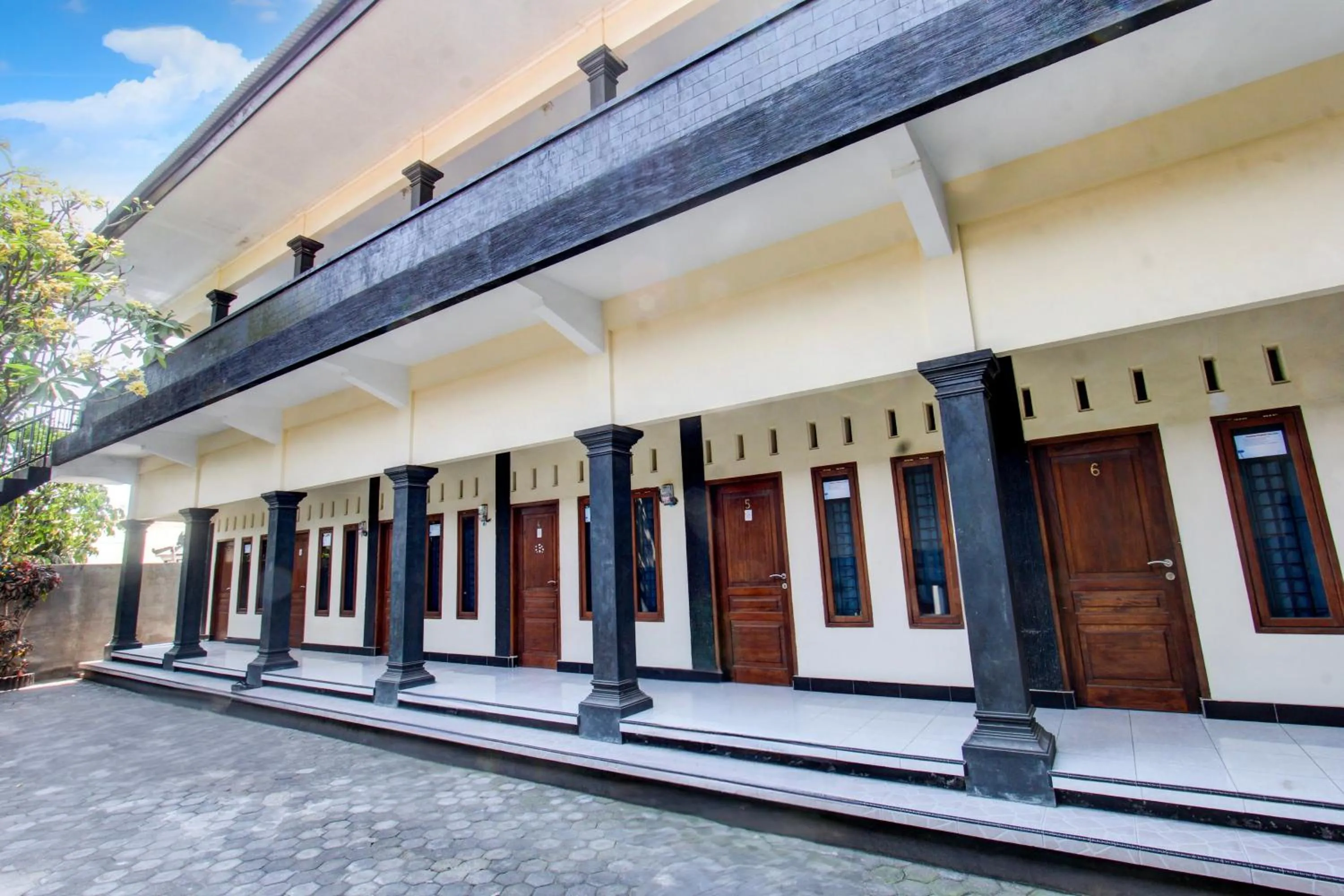 Facade/entrance in OYO Life 93155 Wisma Sarah