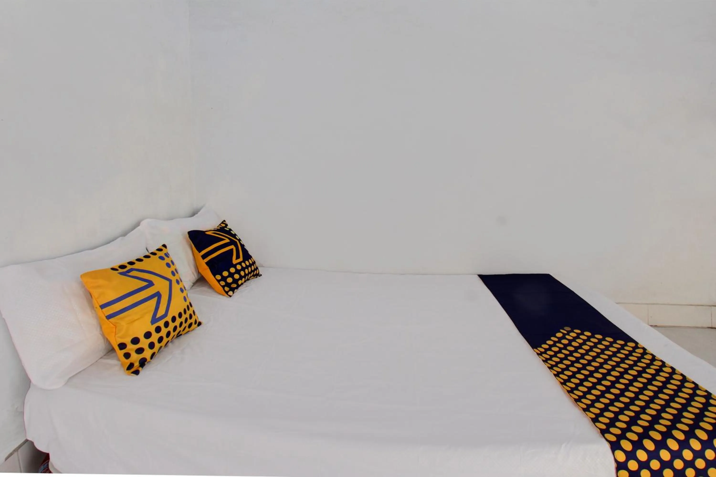 Bedroom, Bed in OYO Life 93153 Kos Jenggala