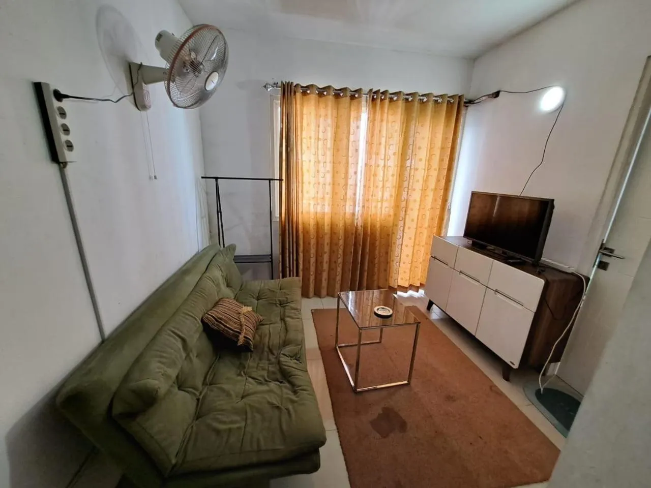 Bedroom in OYO Life 93106 Apartement Grand Sentraland By Andi