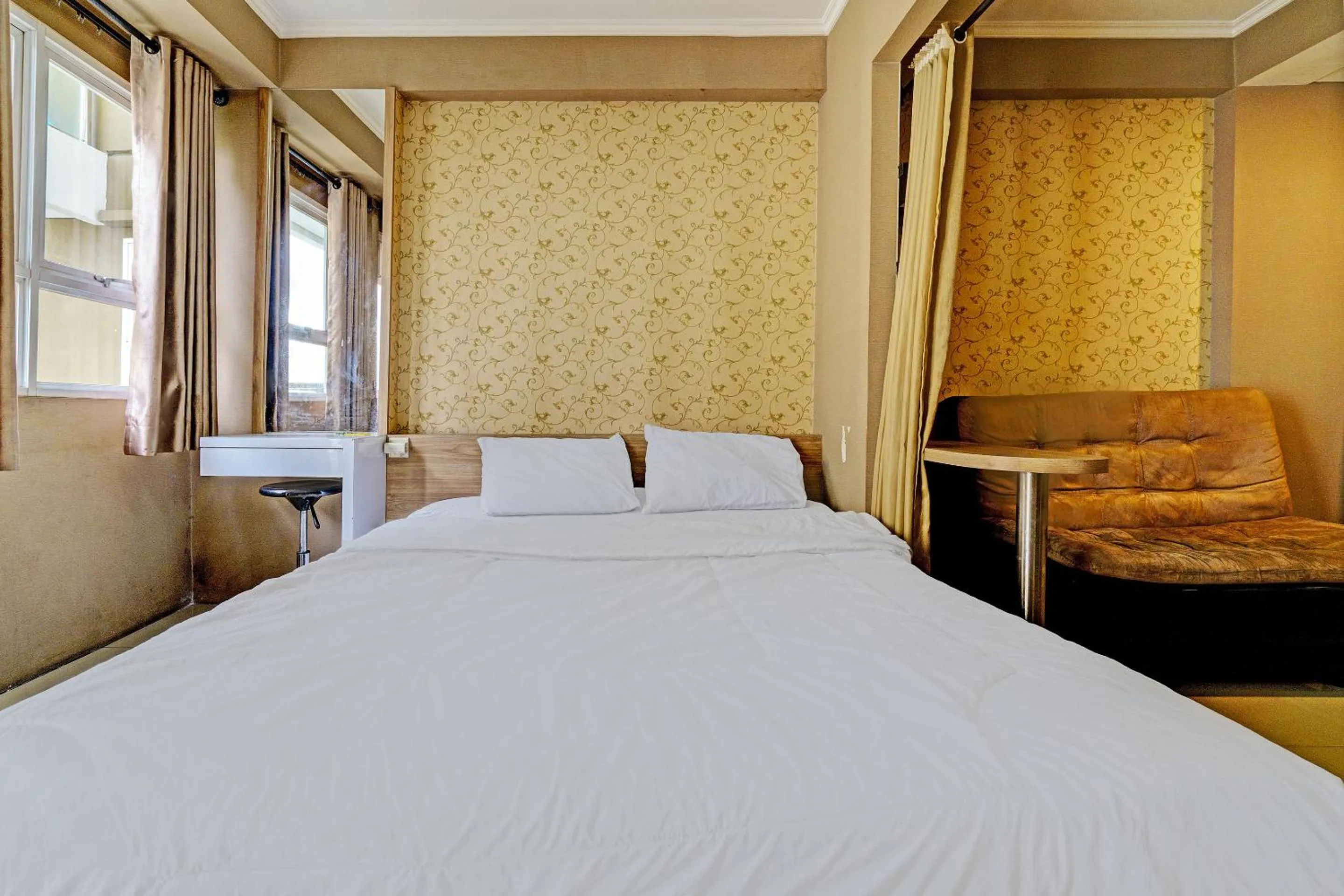 Bedroom, Bed in OYO Life 93065 Apartemen Gateway Pasteur By Glory Rent