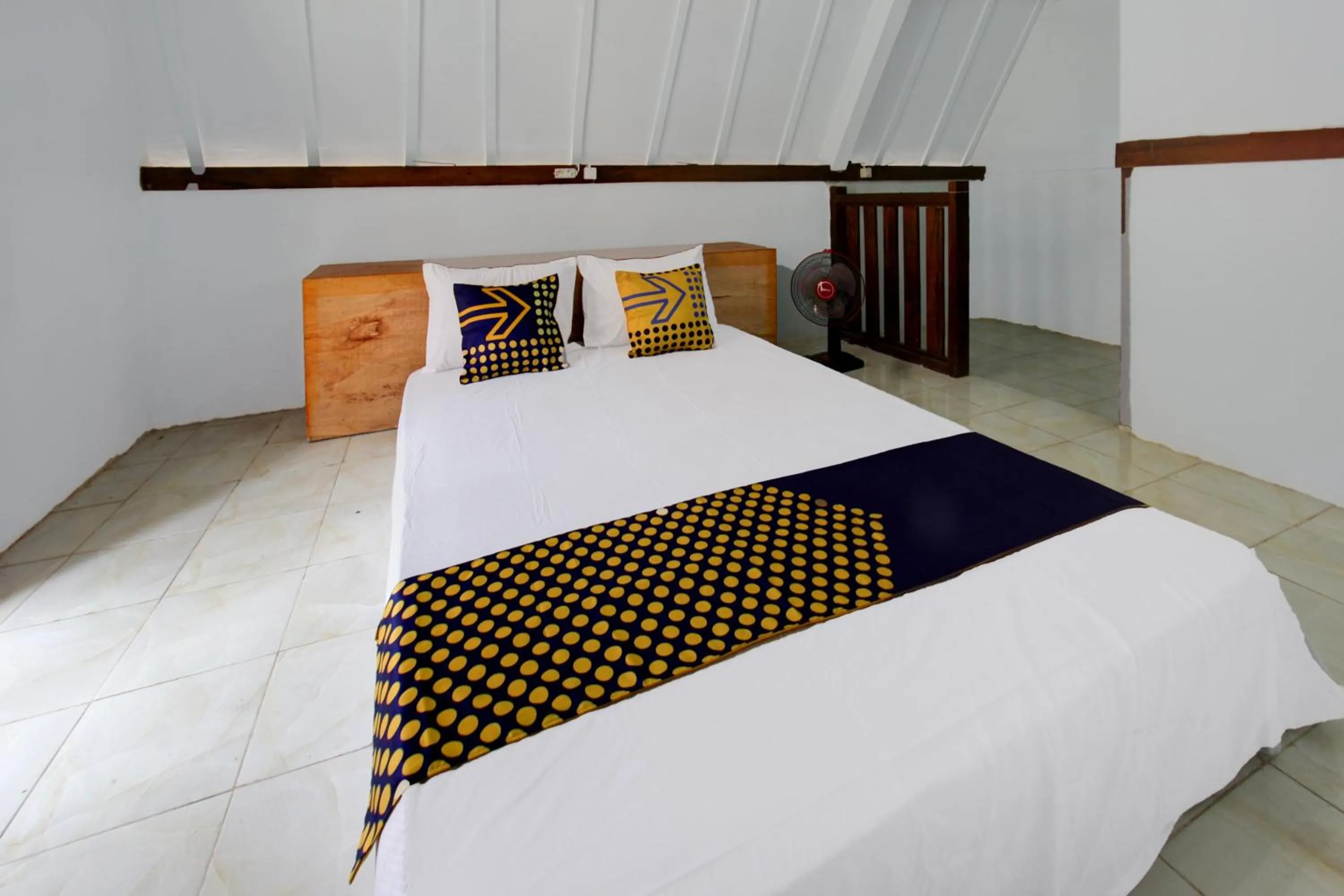 Bedroom, Bed in OYO Life 93154 White Kos Jenggala