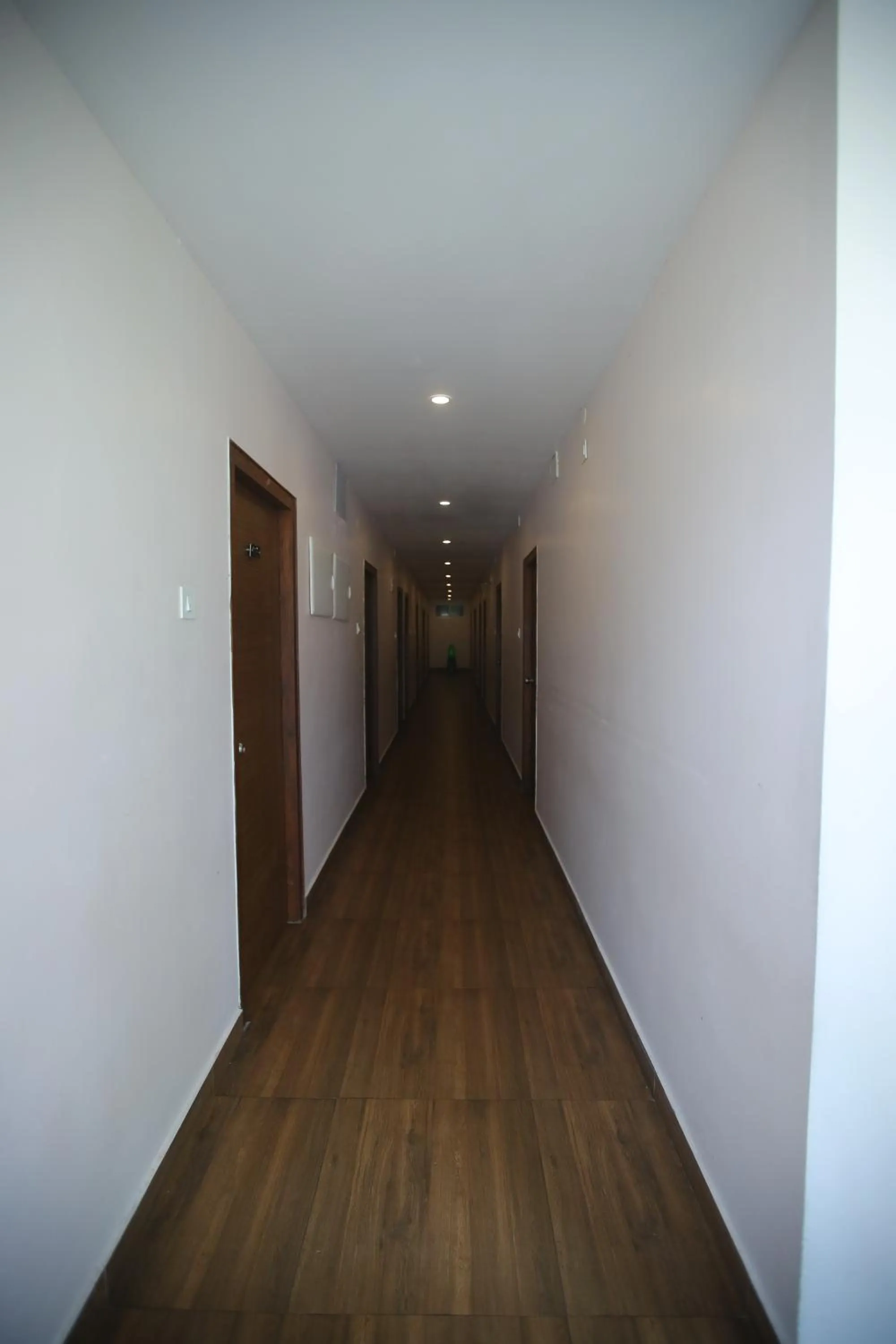 De Crown Luxury Hotel