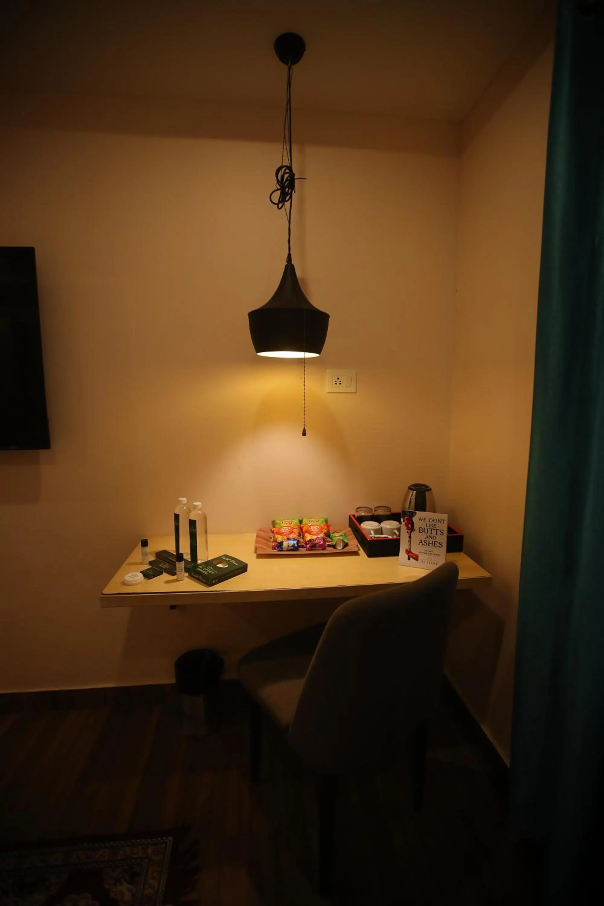 De Crown Luxury Hotel