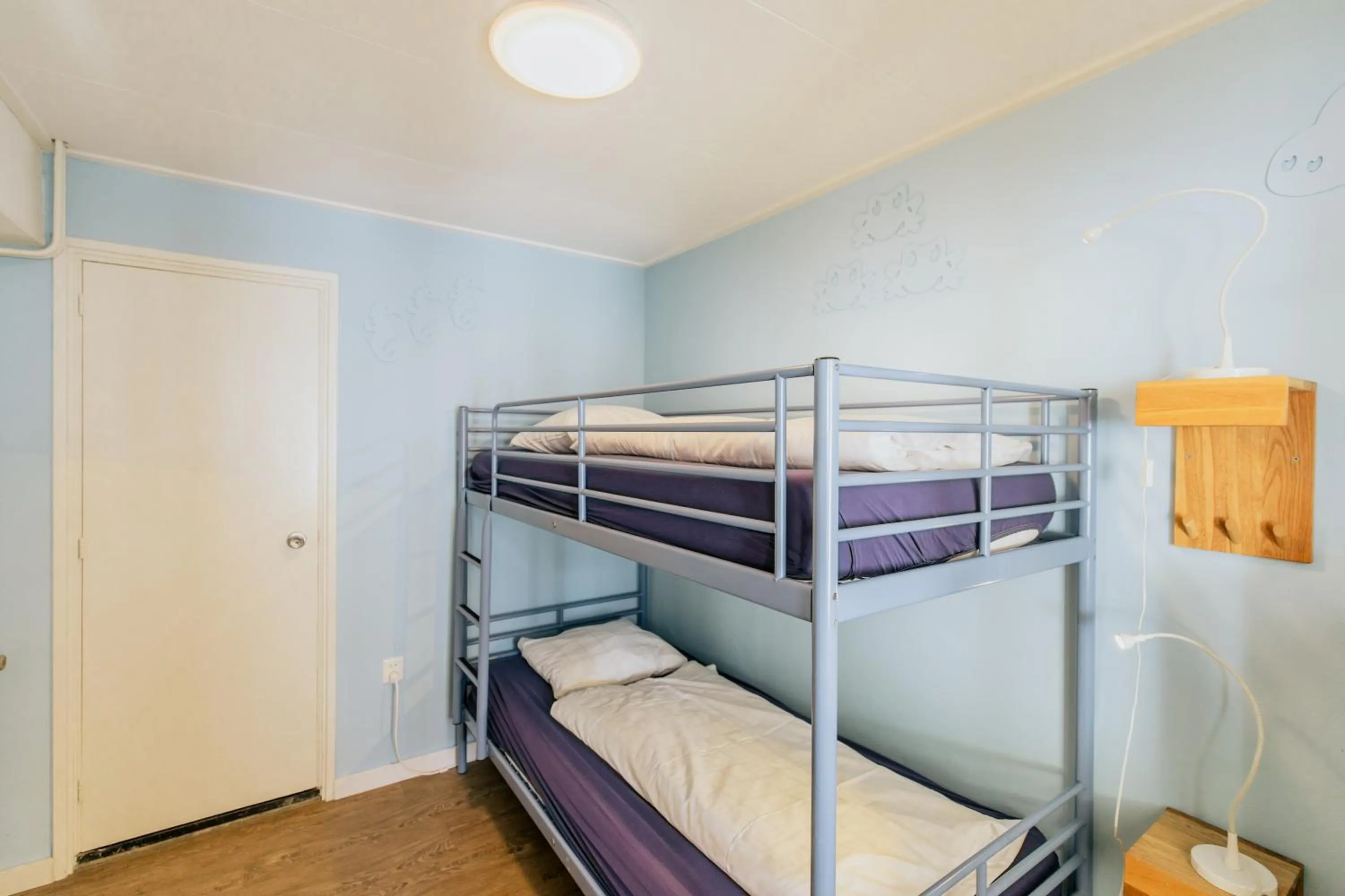 bunk bed, Bed in Grand Hotel Opduin