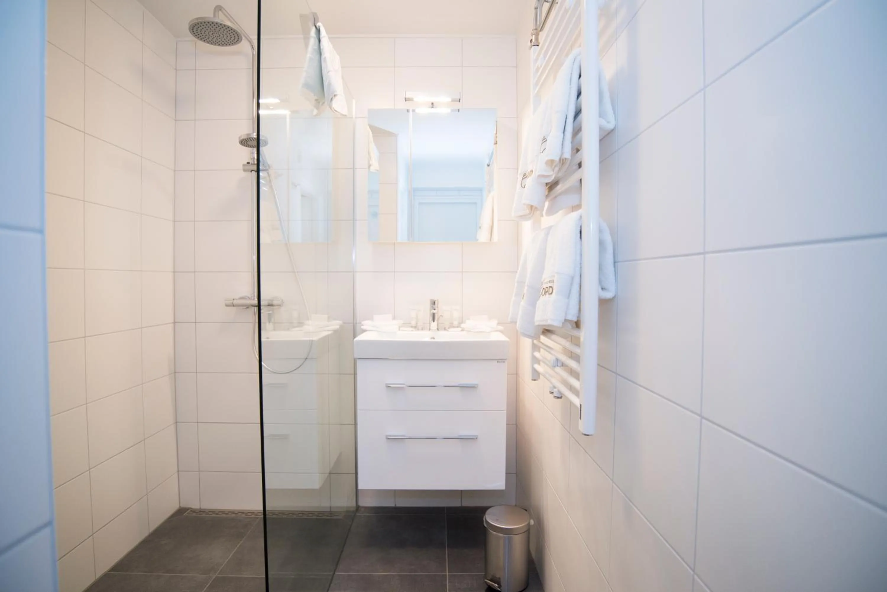 Bathroom in Grand Hotel Opduin