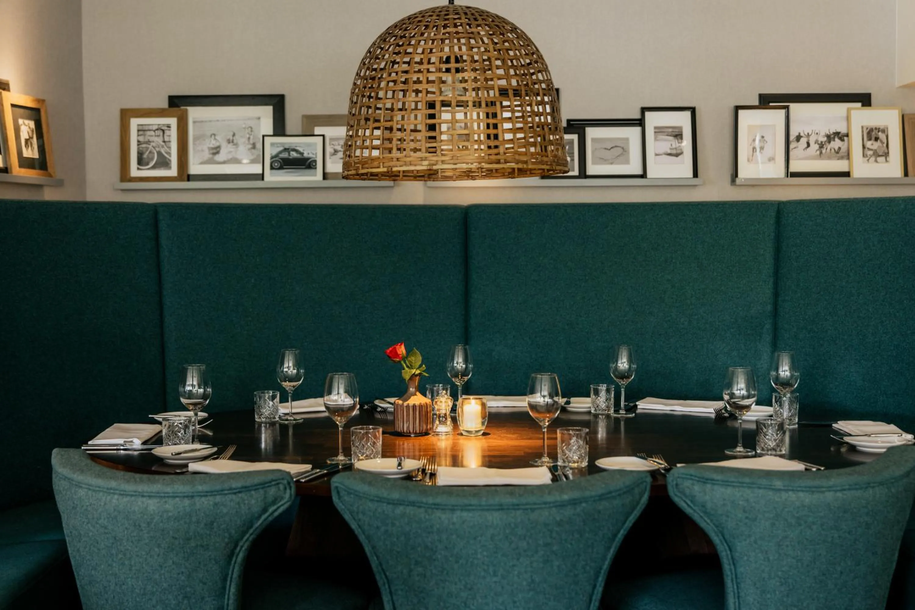 Restaurant/places to eat in Grand Hotel Opduin