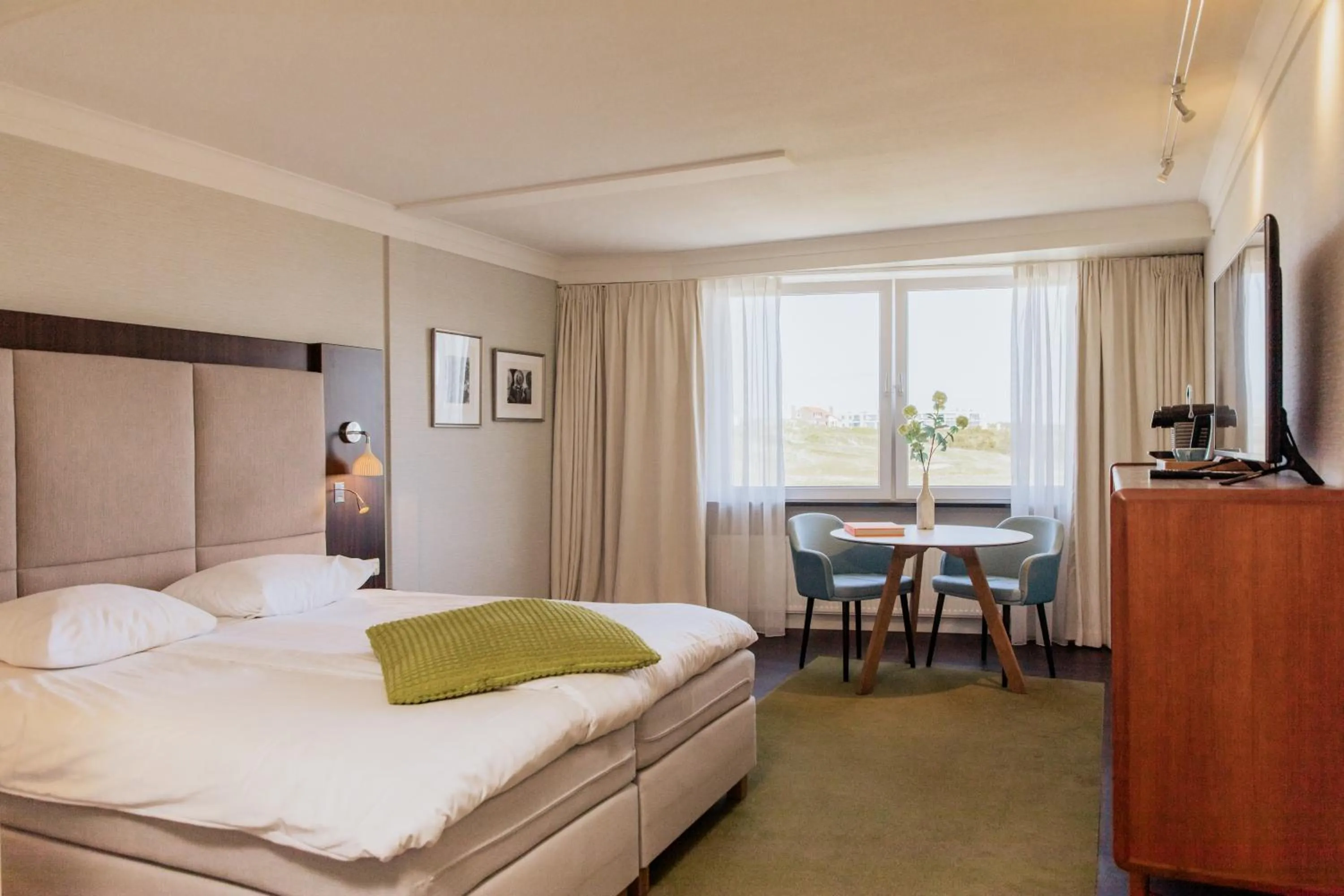 Bedroom, Bed in Grand Hotel Opduin