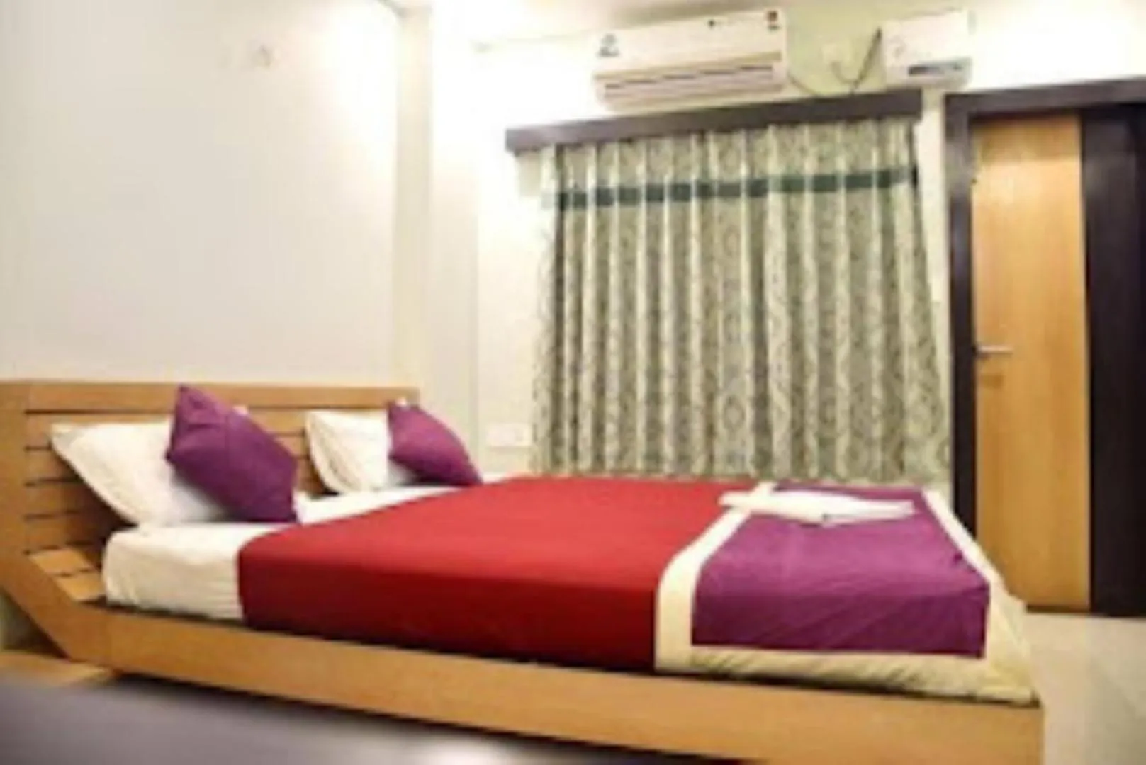 Property building in Hotel Shreehari Grand
