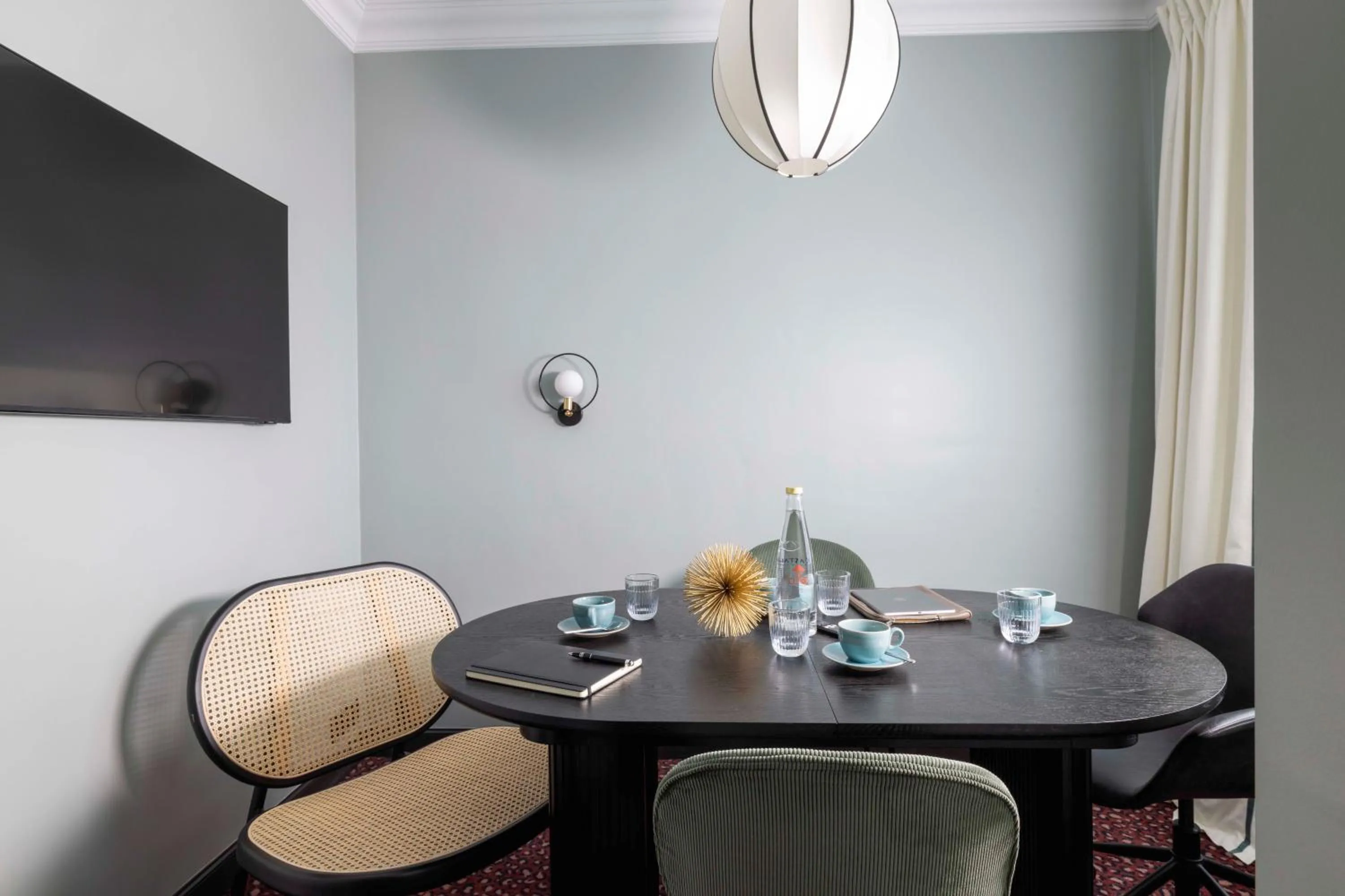 Seating area in LE CLARK HOTEL