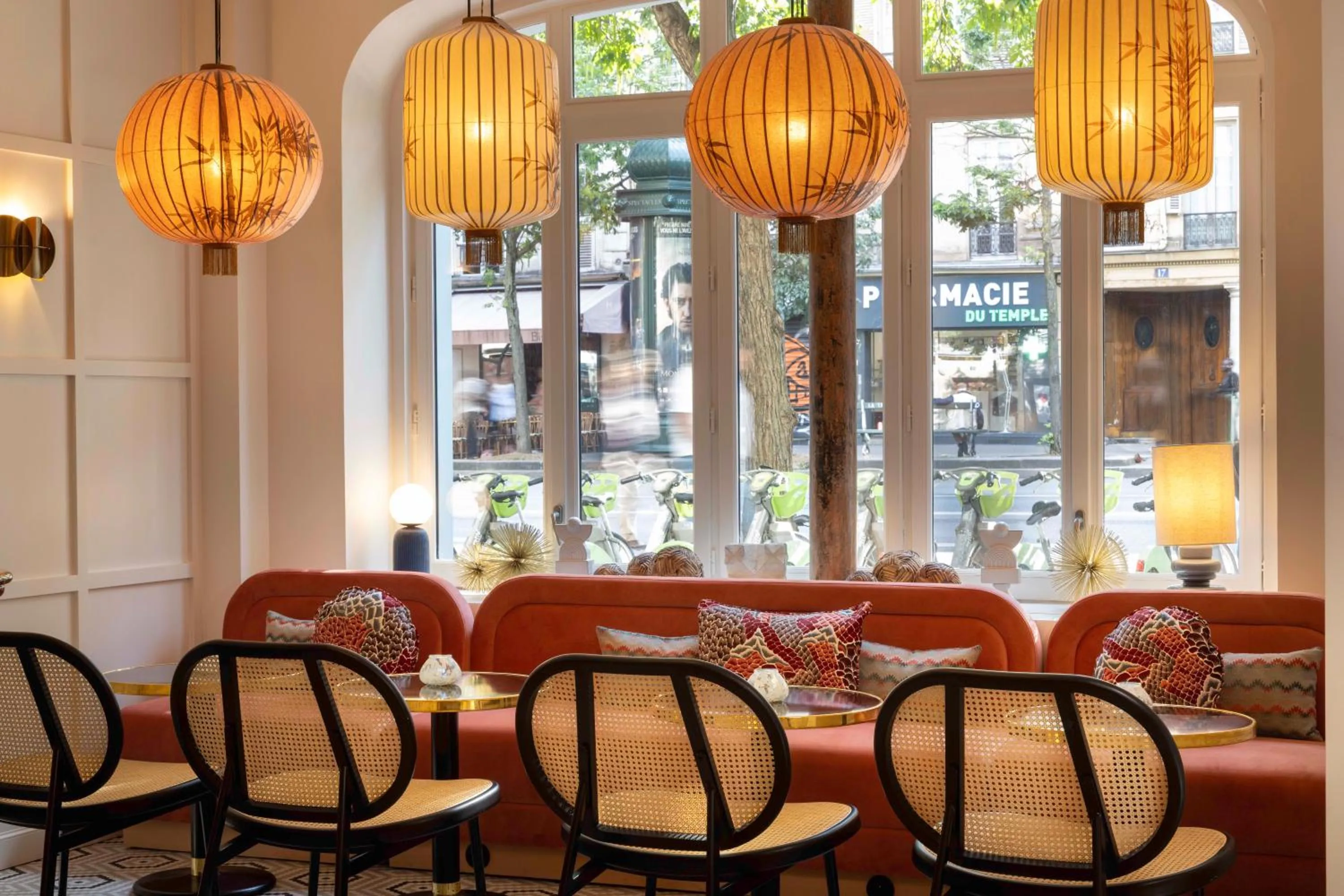 Seating area in LE CLARK HOTEL