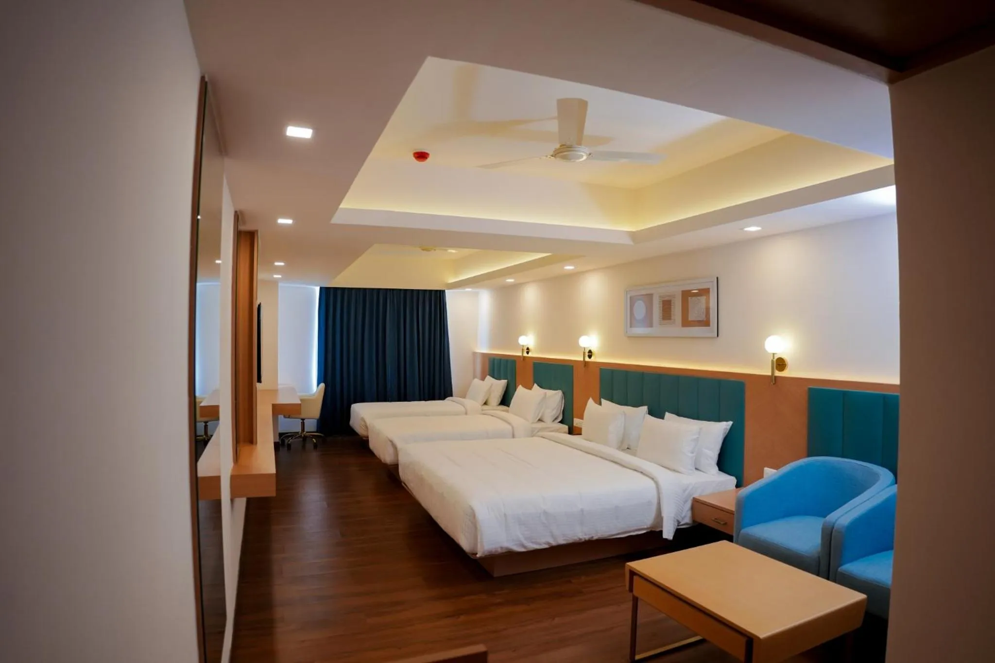 Photo of the whole room, Bed in Hotel Turmeric