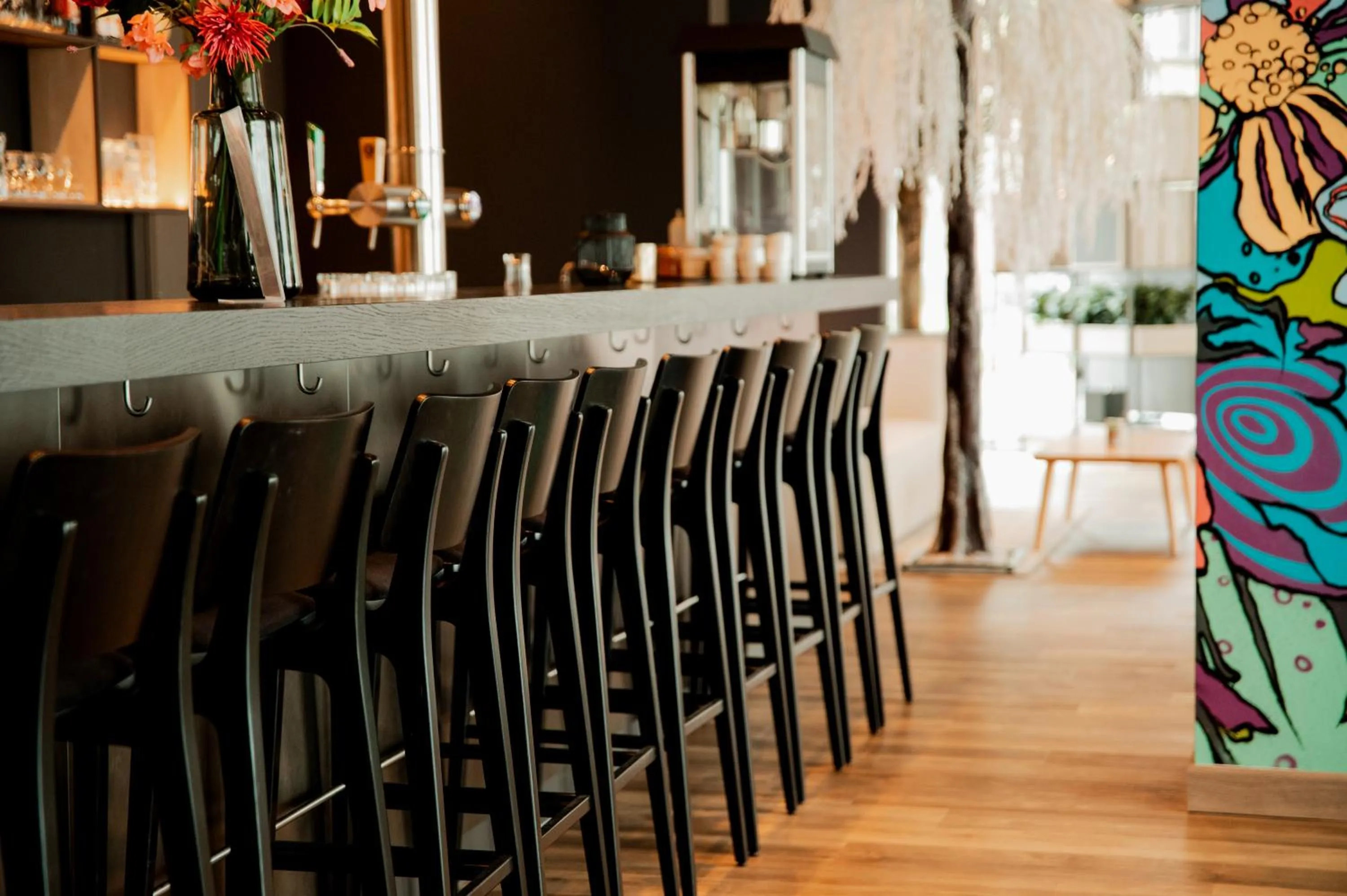 Lounge or bar in IntercityHotel Breda