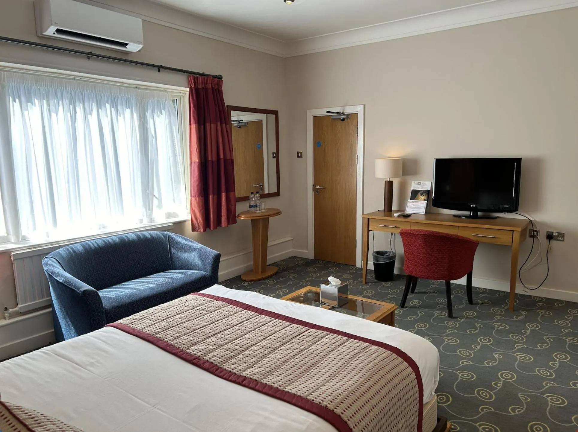 Bed in Birmingham Great Barr Hotel