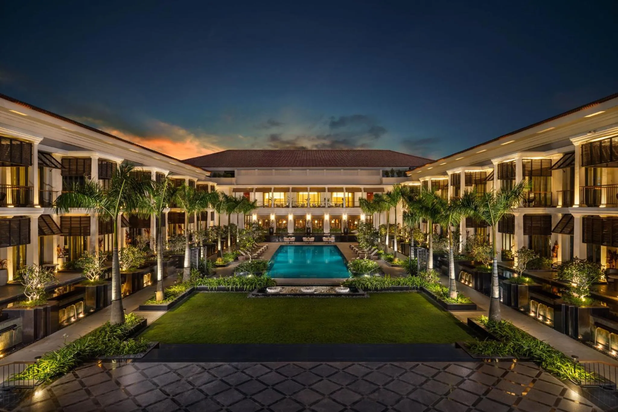 Swimming pool in Taj Taal Kutir